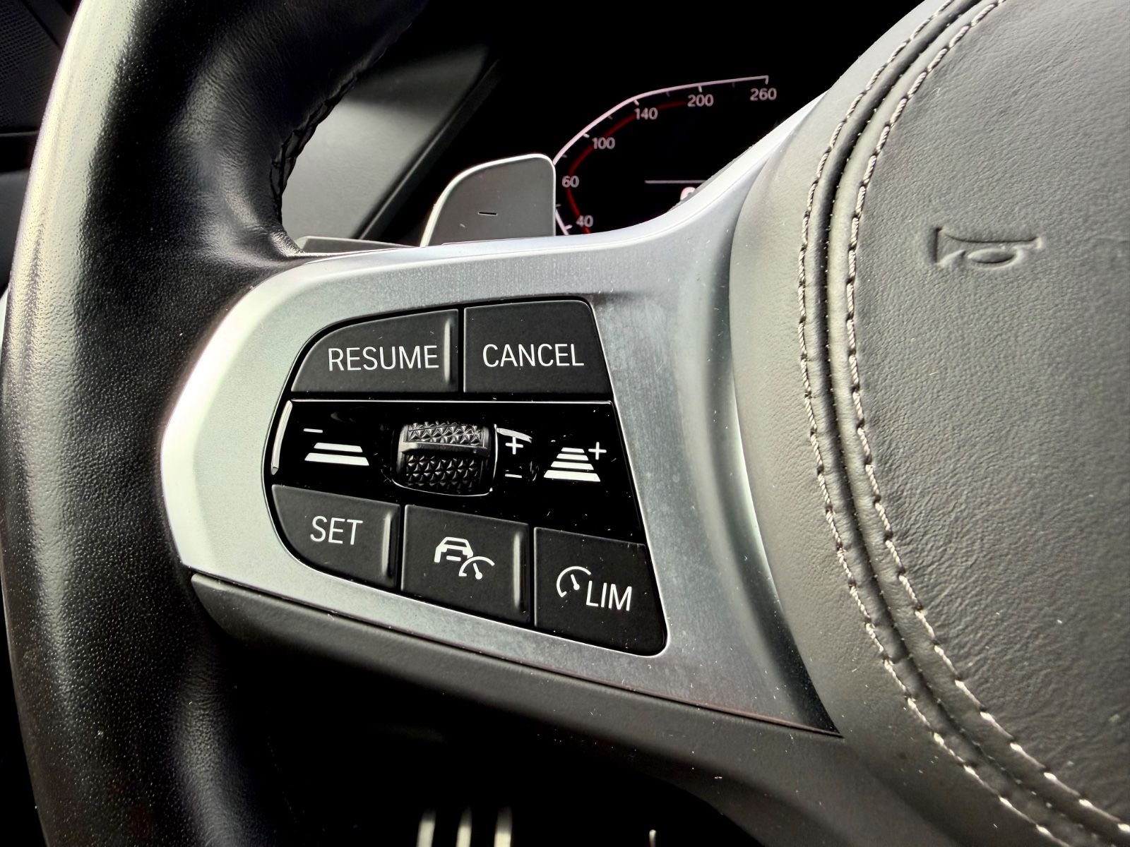 Bild 15 von 19 - BMW X6 - Gebrauchtwagen von Automobile Trier BMW X6 xDrive 40 d M Sport Paket, LED, HUD, AHK, CAM