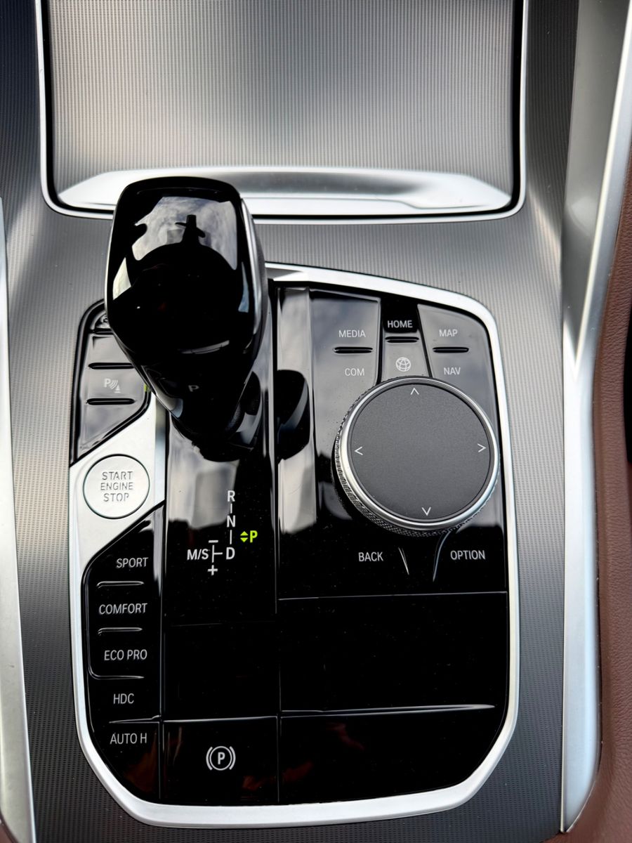 Bild 16 von 19 - BMW X6 - Gebrauchtwagen von Automobile Trier BMW X6 xDrive 40 d M Sport Paket, LED, HUD, AHK, CAM