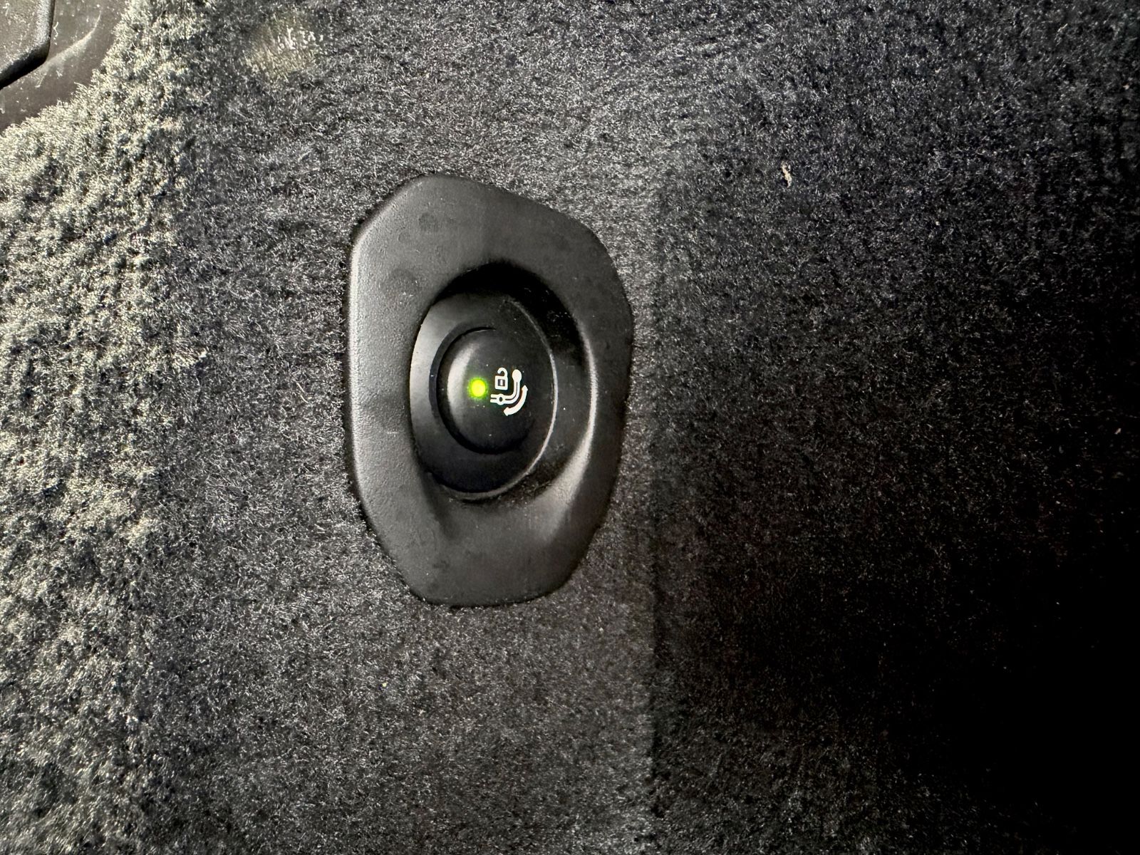 Bild 19 von 19 - BMW X6 - Gebrauchtwagen von Automobile Trier BMW X6 xDrive 40 d M Sport Paket, LED, HUD, AHK, CAM