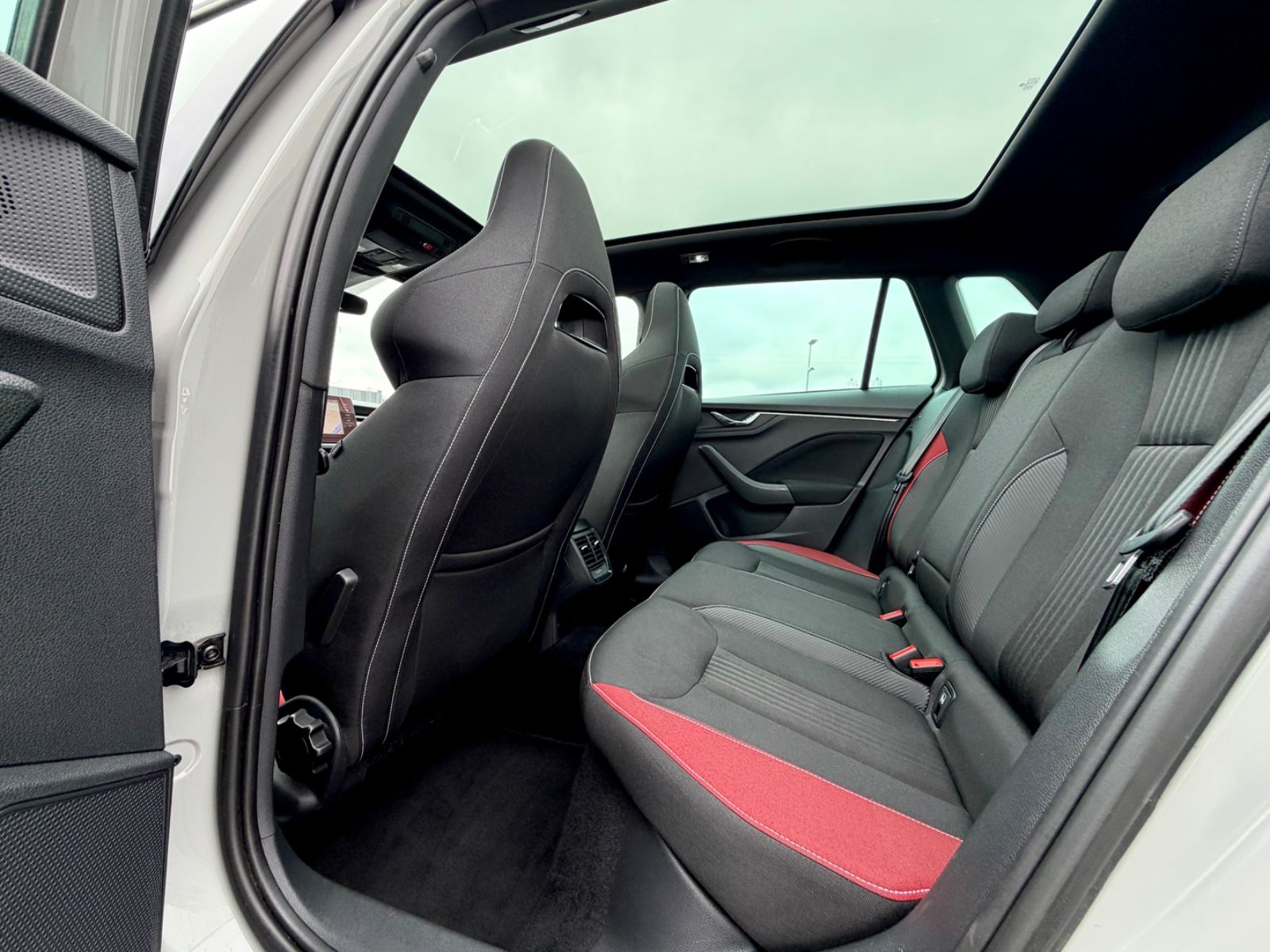 Bild 6 von 20 - Skoda Kamiq - Gebrauchtwagen von Automobile Trier Skoda Kamiq Monte Carlo 1.5 TSI DSG, LED, ACC, AHK, PANO