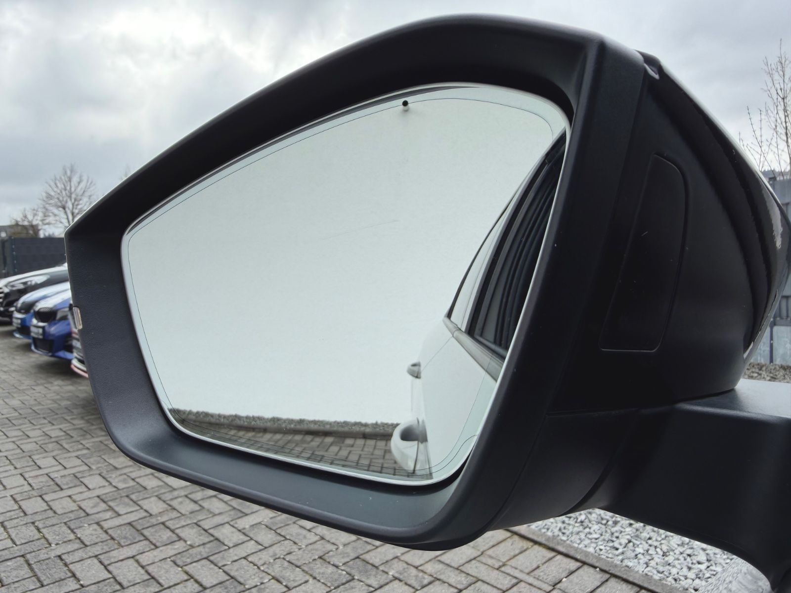 Bild 7 von 20 - Skoda Kamiq - Gebrauchtwagen von Automobile Trier Skoda Kamiq Monte Carlo 1.5 TSI DSG, LED, ACC, AHK, PANO