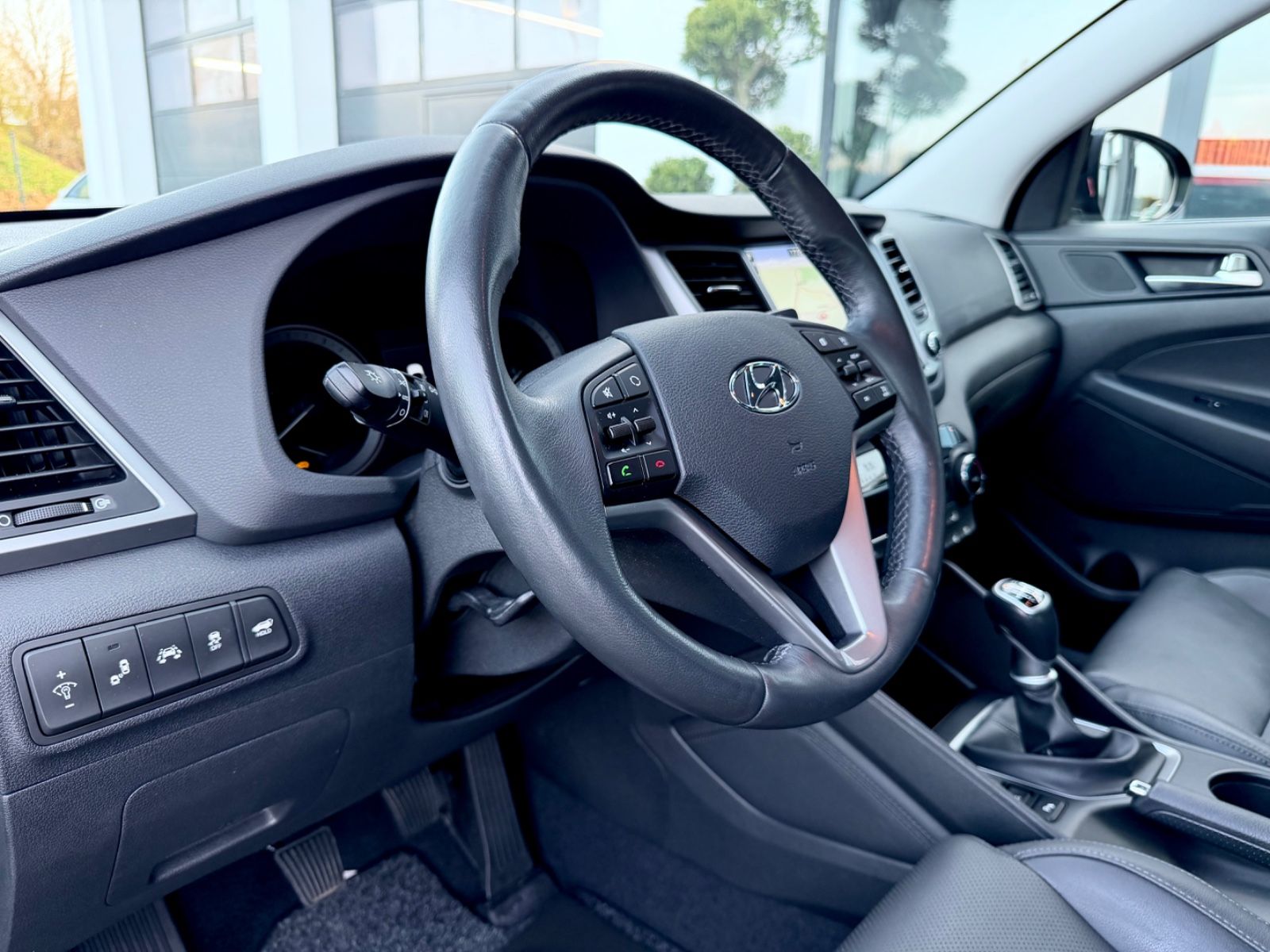 Bild 10 von 14 - Hyundai TUCSON - Gebrauchtwagen von Automobile Trier Hyundai Tucson Premium 1.6 4WD, NAVI, LED, CAM, GARANTIE