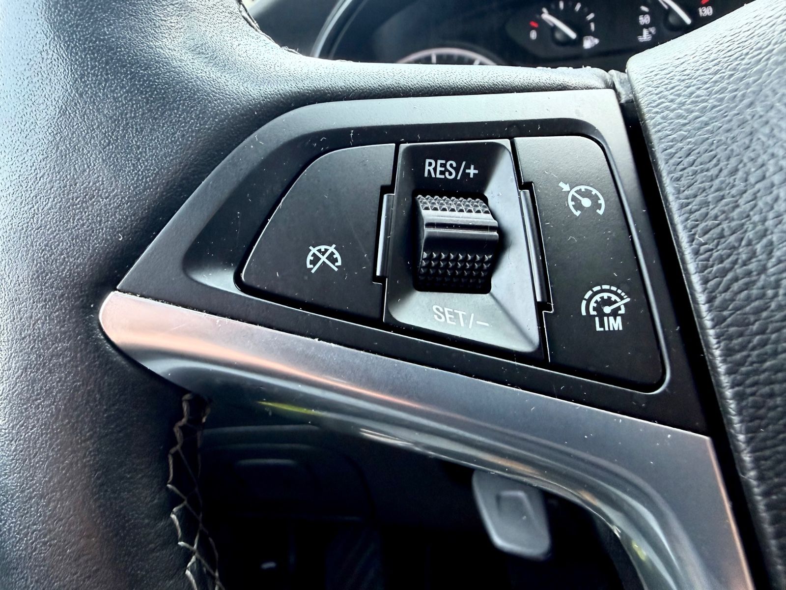 Bild 10 von 17 - Opel Mokka - Gebrauchtwagen von Automobile Trier Opel Mokka X Innovation 1.4 Turbo Automatik GARANTIE