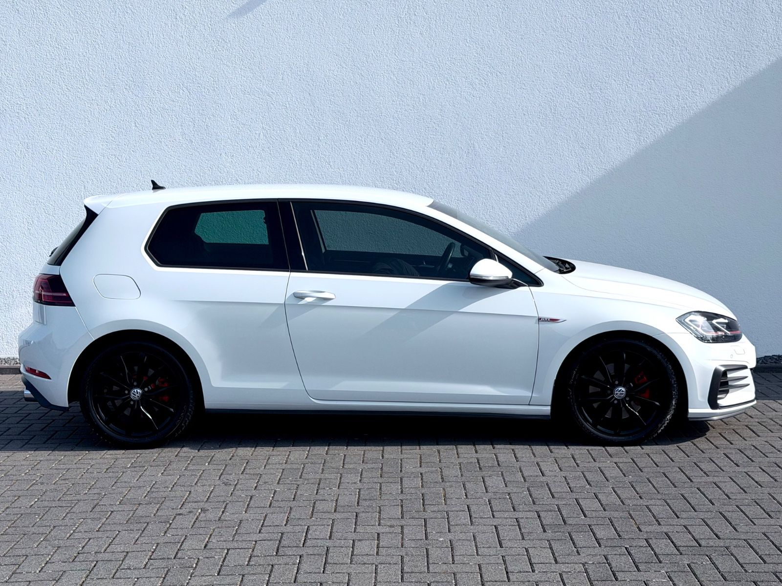 Bild 4 von 13 - Volkswagen Golf - Gebrauchtwagen von Automobile Trier Volkswagen Golf 7 GTI 2.0 TSI DSG, GARANTIE