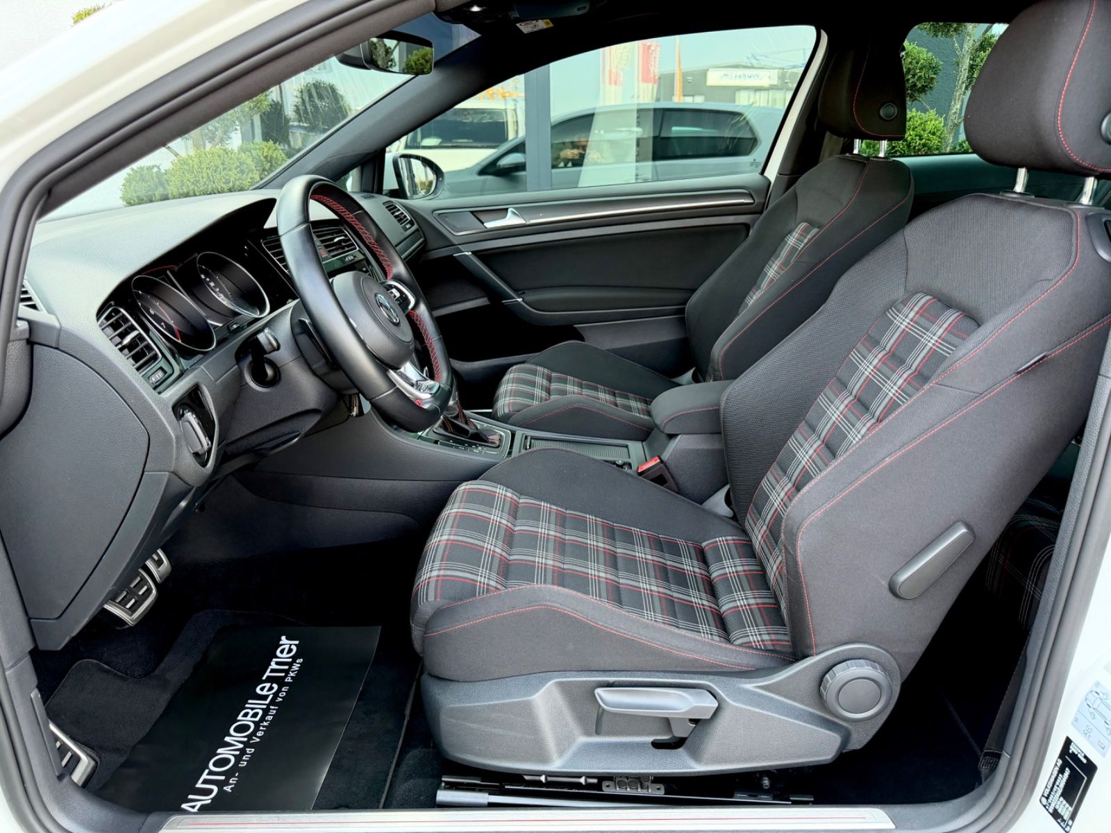Bild 9 von 13 - Volkswagen Golf - Gebrauchtwagen von Automobile Trier Volkswagen Golf 7 GTI 2.0 TSI DSG, GARANTIE