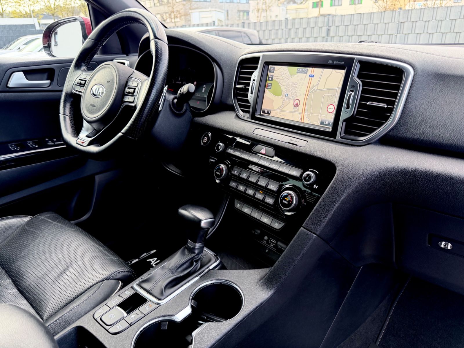 Bild 12 von 25 - Kia Sportage - Gebrauchtwagen von Automobile Trier Kia Sportage GT Line 2.0d 4WD, NAVI, LED, CAM, JBL, AHK