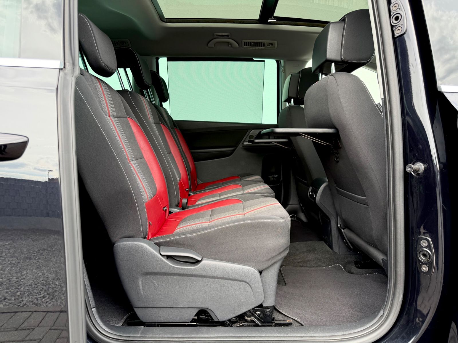 Bild 15 von 26 - Volkswagen Sharan - Gebrauchtwagen von Automobile Trier Volkswagen Sharan Match 2.0 TDI DSG, 7.SITZER, LED, CAM, AHK