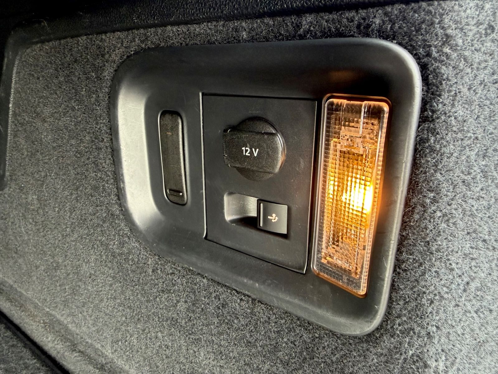 Bild 26 von 26 - Volkswagen Sharan - Gebrauchtwagen von Automobile Trier Volkswagen Sharan Match 2.0 TDI DSG, 7.SITZER, LED, CAM, AHK