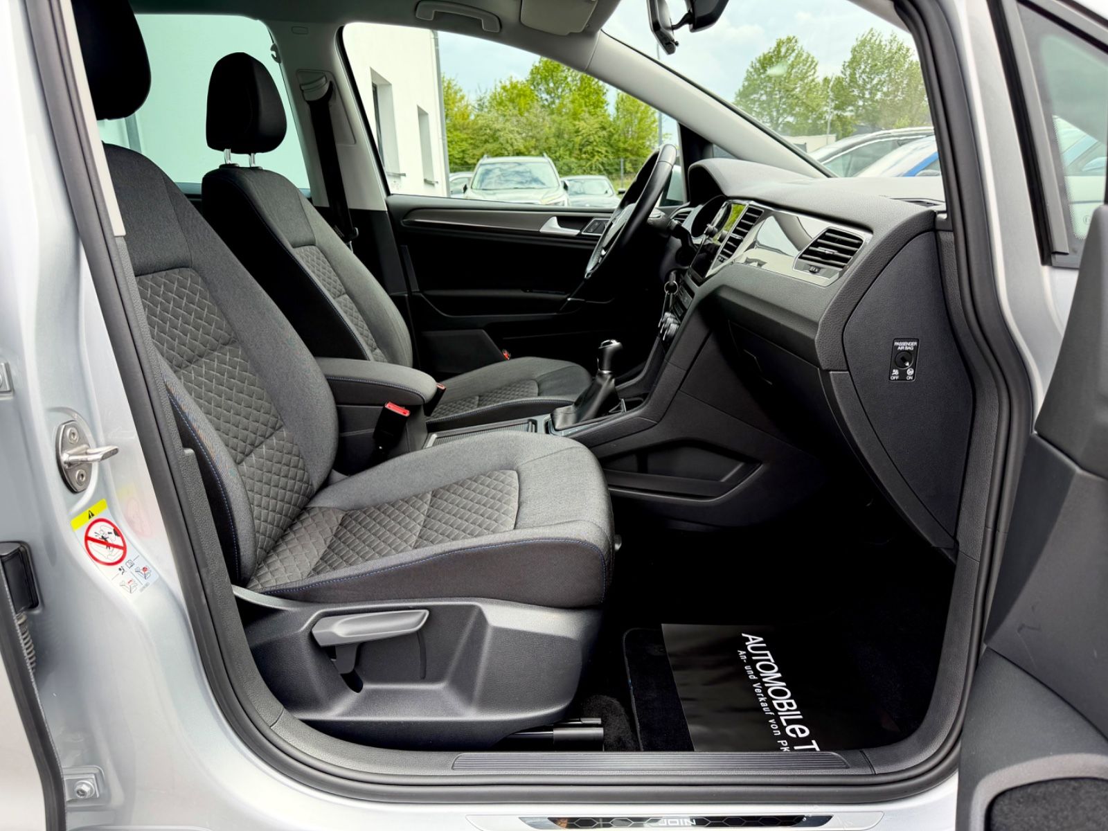 Bild 13 von 14 - Volkswagen Golf Sportsvan - Gebrauchtwagen von Automobile Trier Volkswagen Golf Sportsvan Join, KLIMA, NAVI, SHZ, APP, GARANTIE