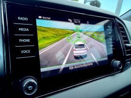 Skoda Karoq Sportline 1.5 TSI DSG, NAVI, LED, ACC, 360CAM - Thumbnail 23