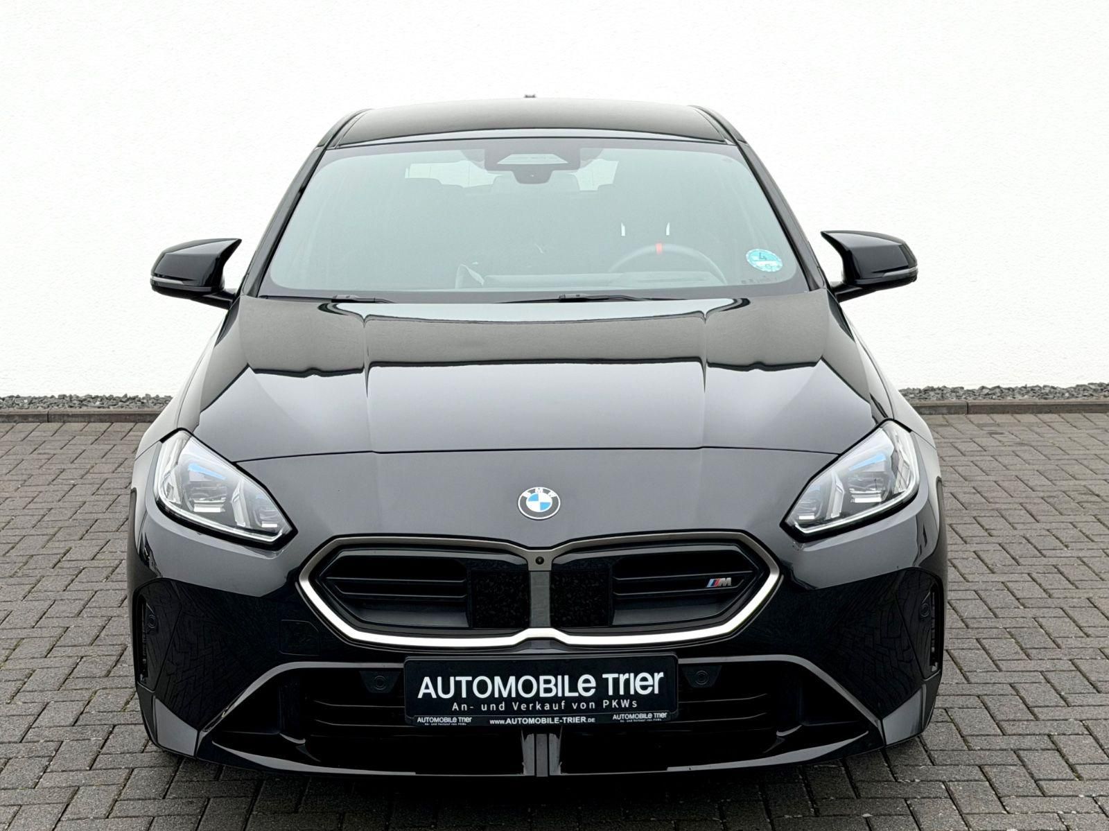 Bild 2 von 15 - BMW M135 - Gebrauchtwagen von Automobile Trier BMW M135 xDrive, LED, HUD, H&K, CAM, GARANTIE