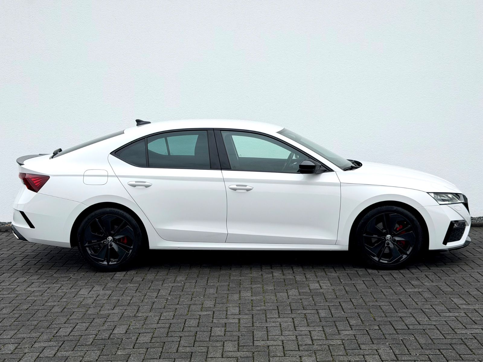 Bild 4 von 15 - Skoda Octavia - Gebrauchtwagen von Automobile Trier Skoda Octavia 2.0 TDI DSG RS, NAVI, LED, ACC, 1.HAND