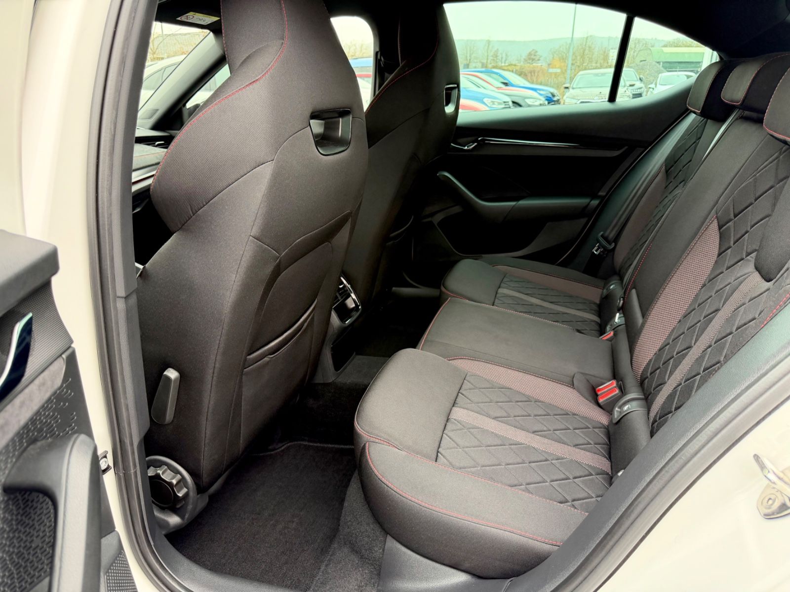Bild 14 von 15 - Skoda Octavia - Gebrauchtwagen von Automobile Trier Skoda Octavia 2.0 TDI DSG RS, NAVI, LED, ACC, 1.HAND