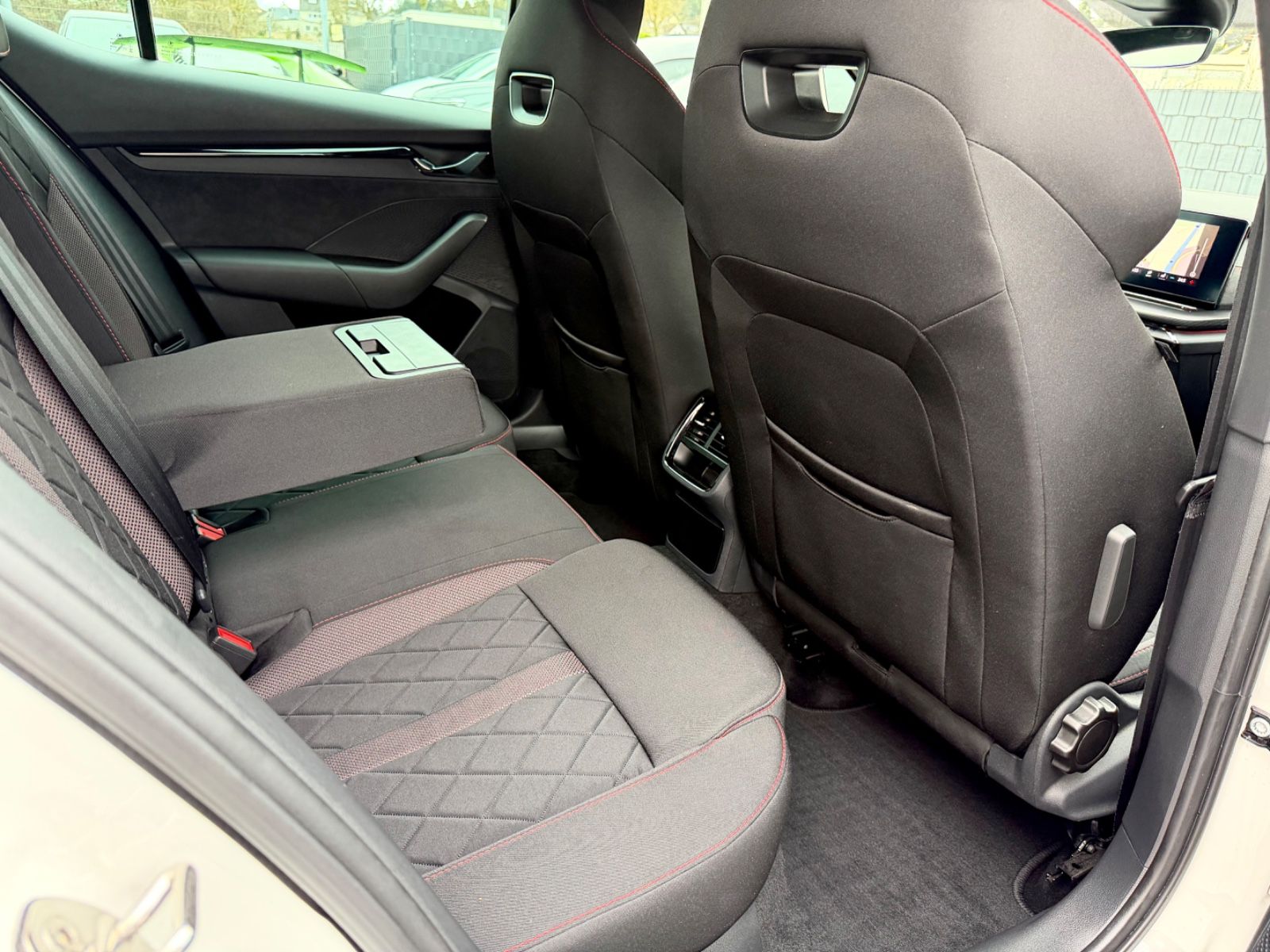 Bild 15 von 15 - Skoda Octavia - Gebrauchtwagen von Automobile Trier Skoda Octavia 2.0 TDI DSG RS, NAVI, LED, ACC, 1.HAND