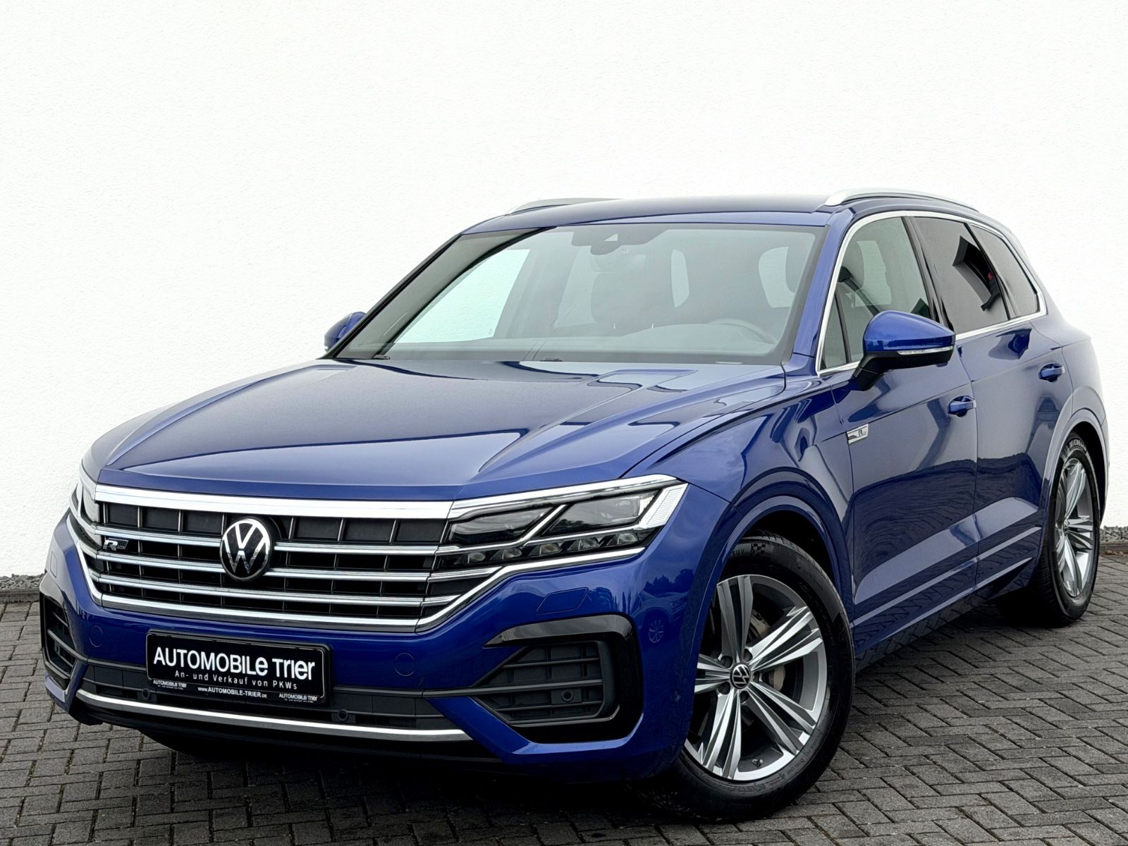 Bild 1 von 53 - Volkswagen Touareg - Gebrauchtwagen von Automobile Trier Volkswagen Touareg R Line 3.0 TDI DSG 4Motion, LED, ACC, AHK