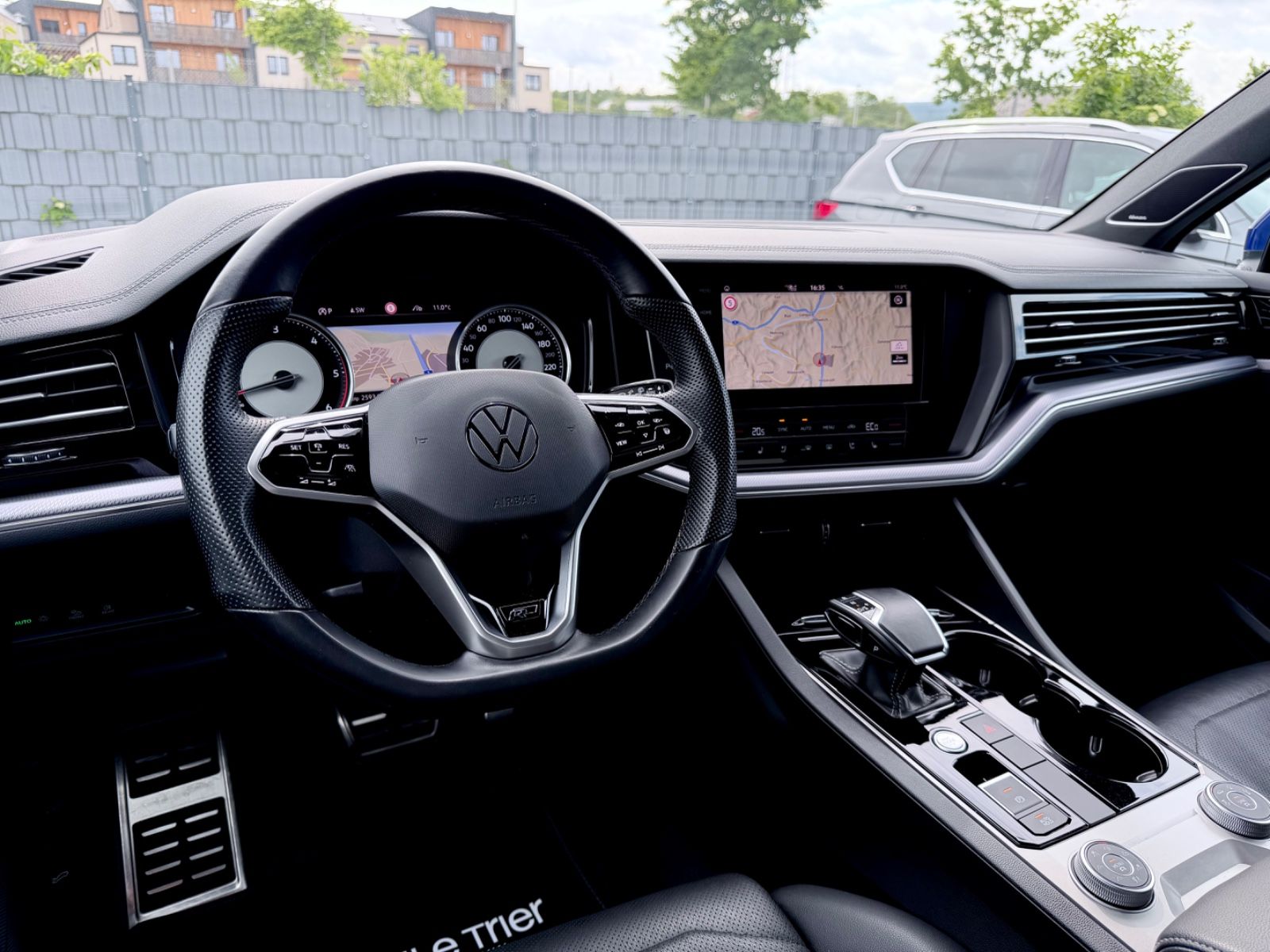 Bild 17 von 53 - Volkswagen Touareg - Gebrauchtwagen von Automobile Trier Volkswagen Touareg R Line 3.0 TDI DSG 4Motion, LED, ACC, AHK