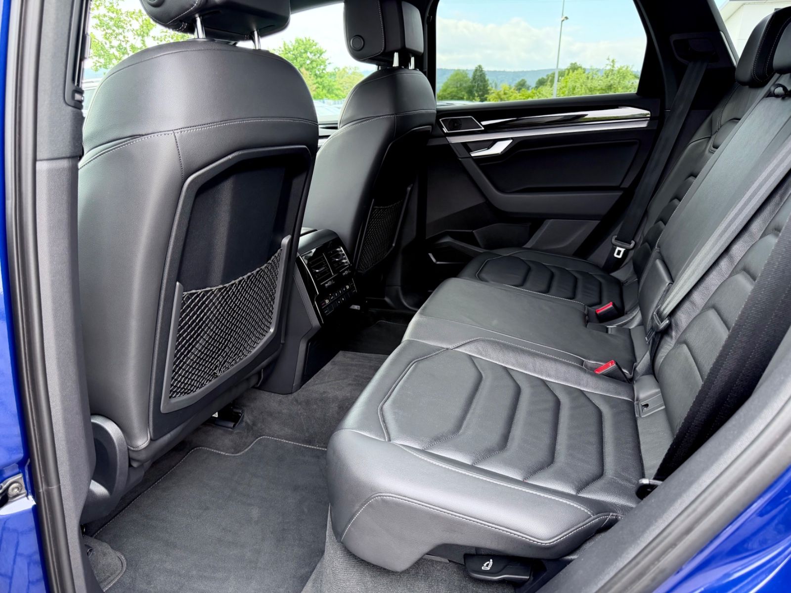 Bild 25 von 53 - Volkswagen Touareg - Gebrauchtwagen von Automobile Trier Volkswagen Touareg R Line 3.0 TDI DSG 4Motion, LED, ACC, AHK