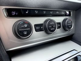 Volkswagen Passat Variant 2.0 TDI DSG, NAVI, LED, ACC, AHK - Thumbnail 13
