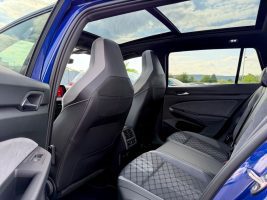 Volkswagen Golf 8 R Line 1.5 eTSI DSG, LED, ACC, AHK, CAM - Thumbnail 16