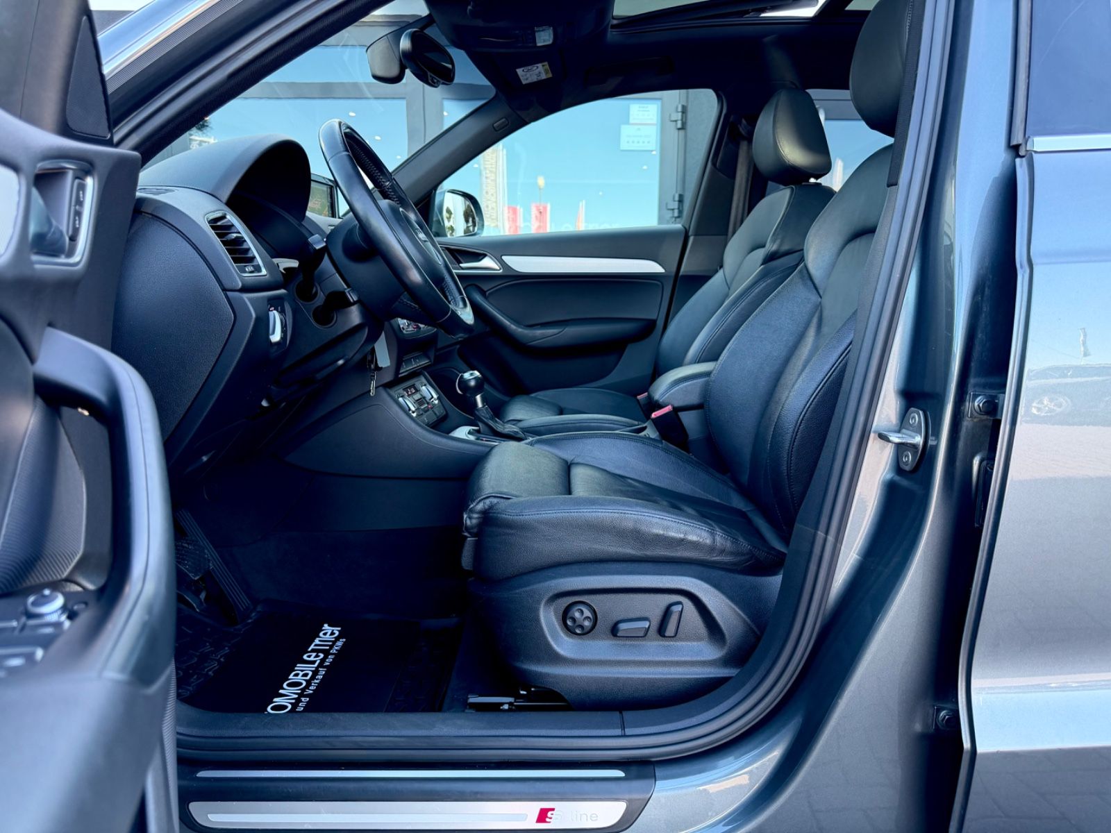 Bild 8 von 18 - Audi Q3 - Gebrauchtwagen von Automobile Trier Audi Q3 2.0 TDI quattro S line, NAVI, LED, PDC, AHK, PANO