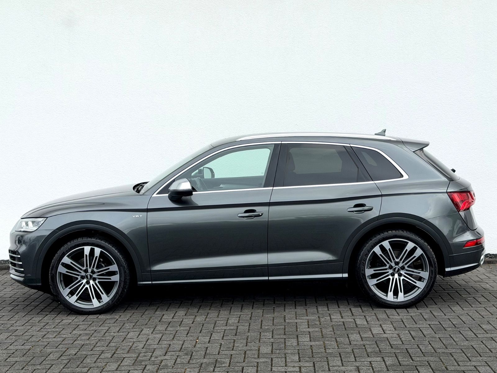 Bild 8 von 23 - Audi SQ5 - Gebrauchtwagen von Automobile Trier Audi SQ5 3.0 TFSI quattro, 21ZOLL, LED, CAM, AHK, 1.HAND