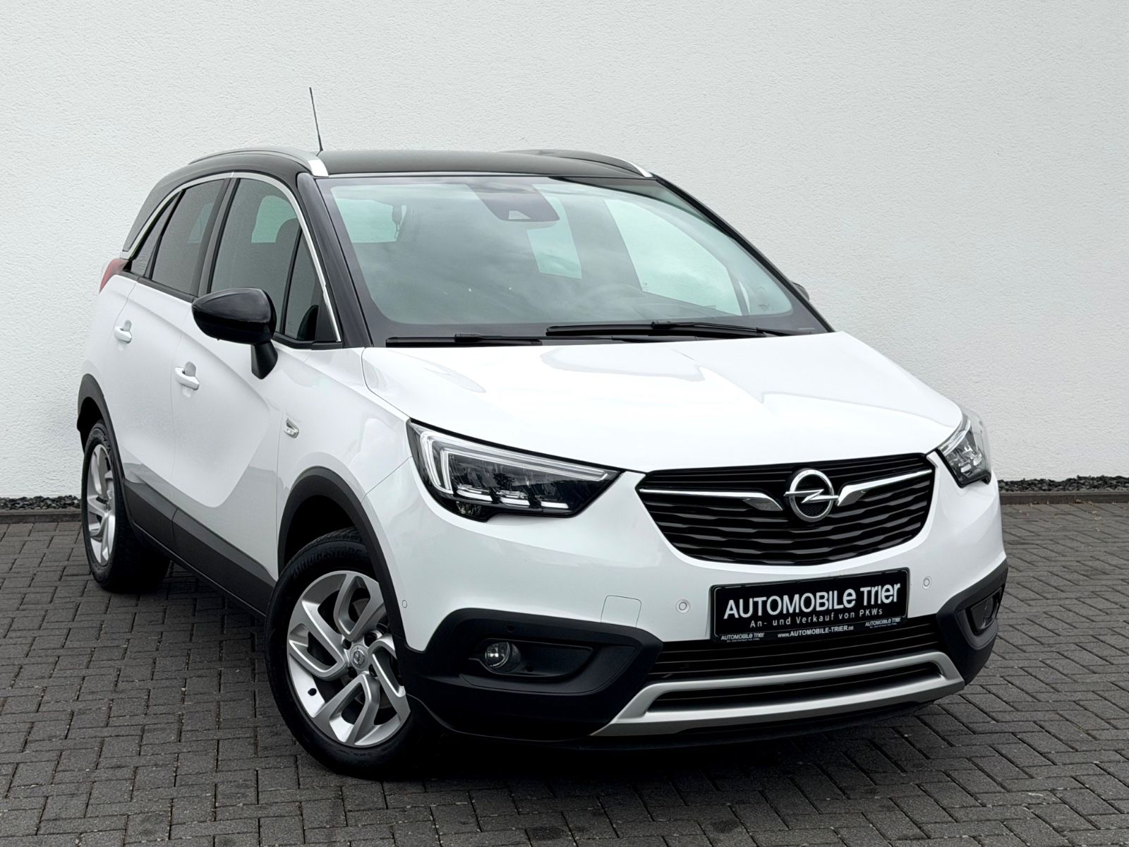 Bild 3 von 21 - Opel Crossland (X) - Gebrauchtwagen von Automobile Trier Opel Crossland X 1.2 Automatik, NAVI, LED, CAM, GARANTIE