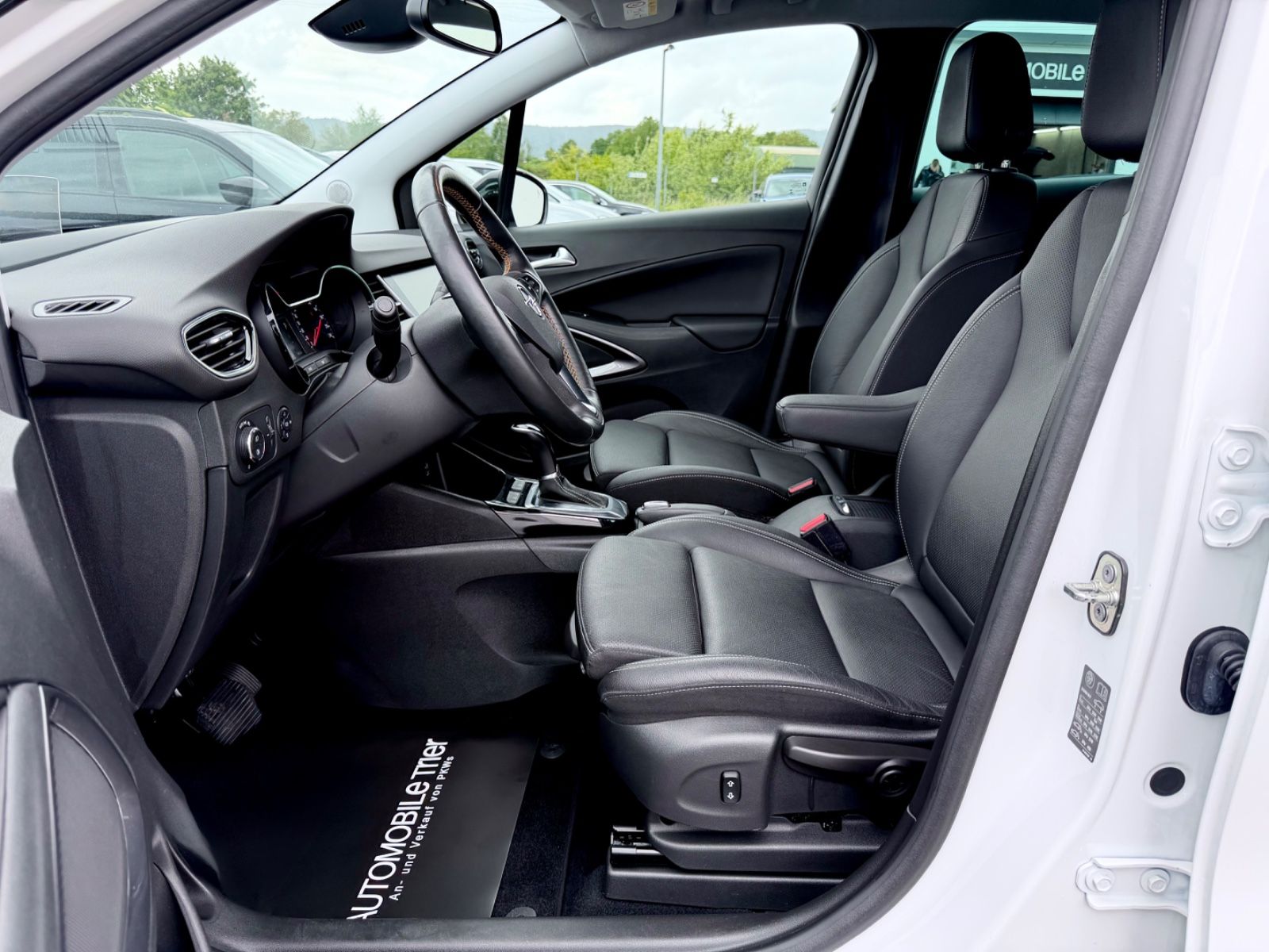 Bild 9 von 21 - Opel Crossland (X) - Gebrauchtwagen von Automobile Trier Opel Crossland X 1.2 Automatik, NAVI, LED, CAM, GARANTIE