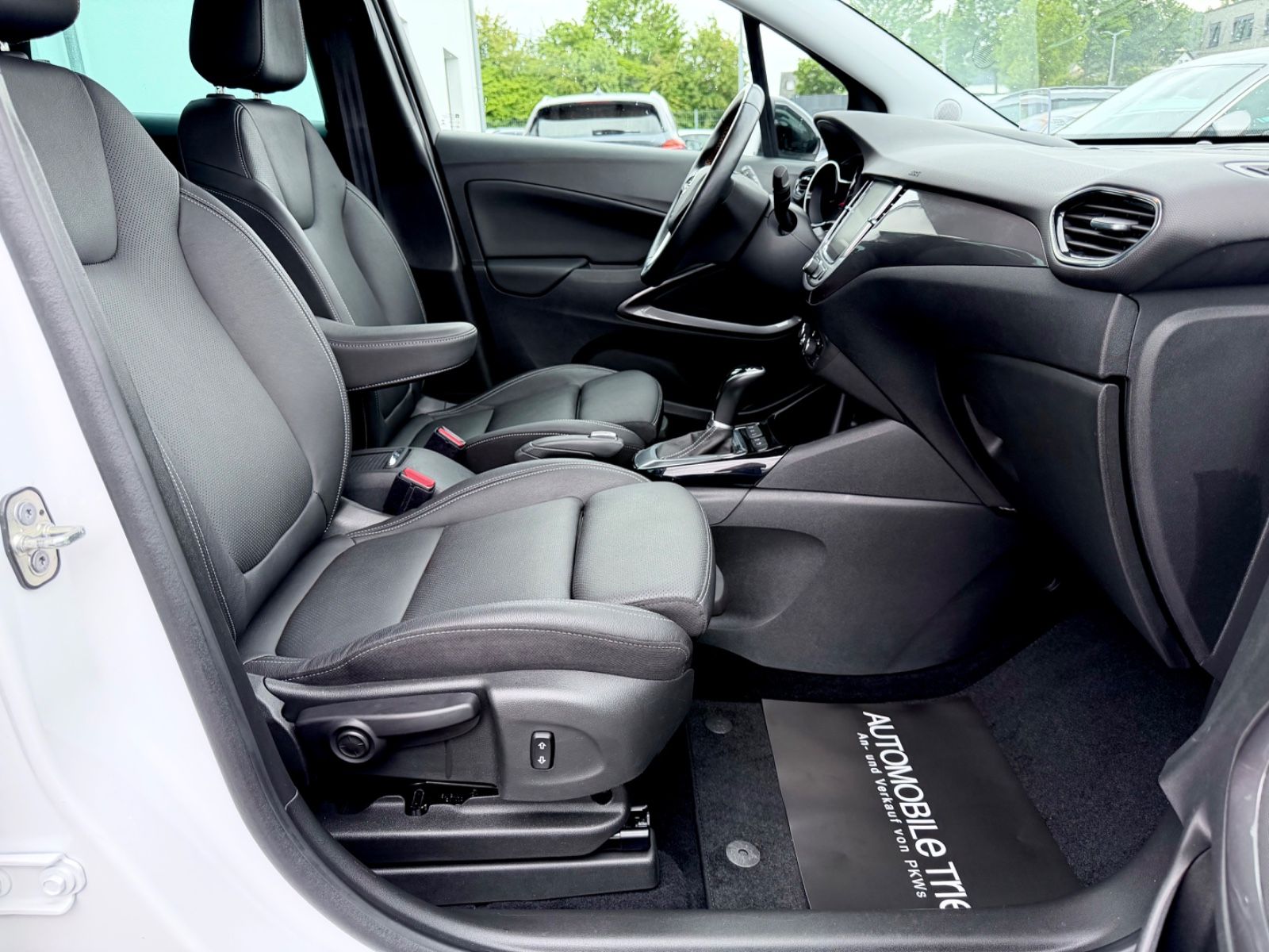 Bild 13 von 21 - Opel Crossland (X) - Gebrauchtwagen von Automobile Trier Opel Crossland X 1.2 Automatik, NAVI, LED, CAM, GARANTIE
