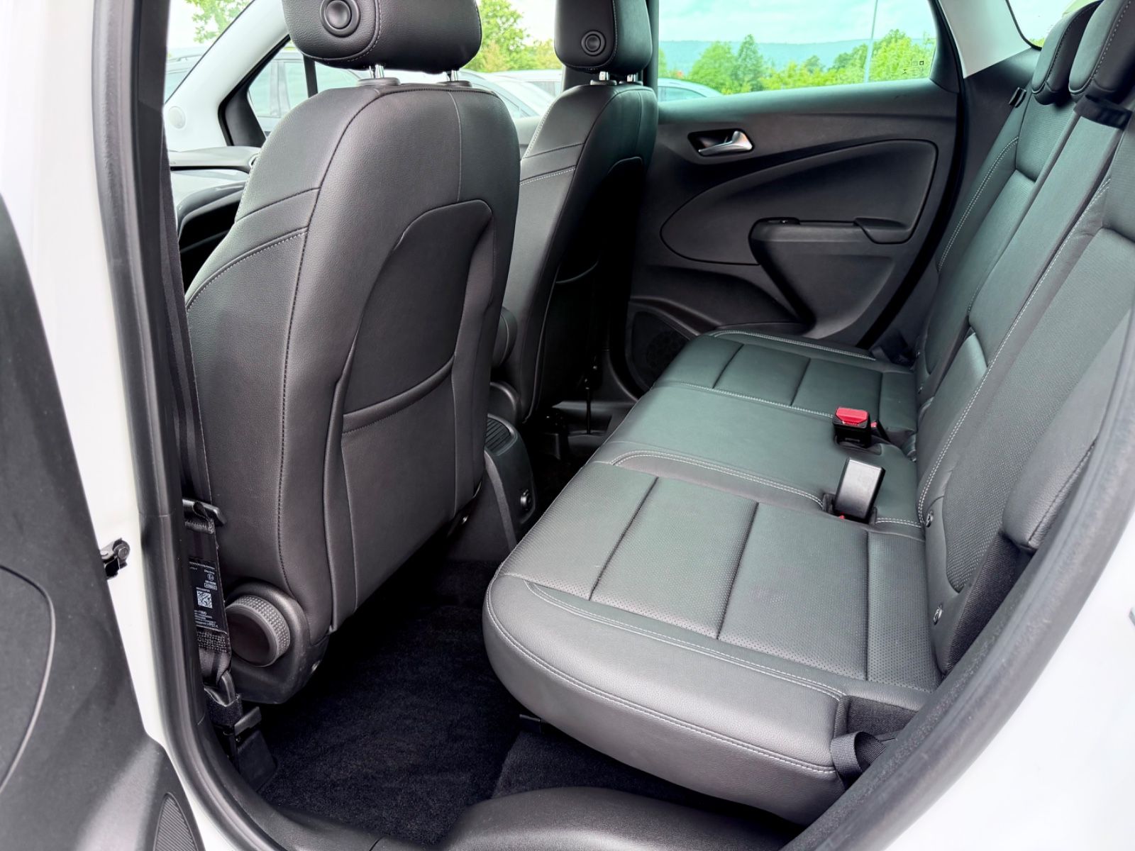 Bild 14 von 21 - Opel Crossland (X) - Gebrauchtwagen von Automobile Trier Opel Crossland X 1.2 Automatik, NAVI, LED, CAM, GARANTIE
