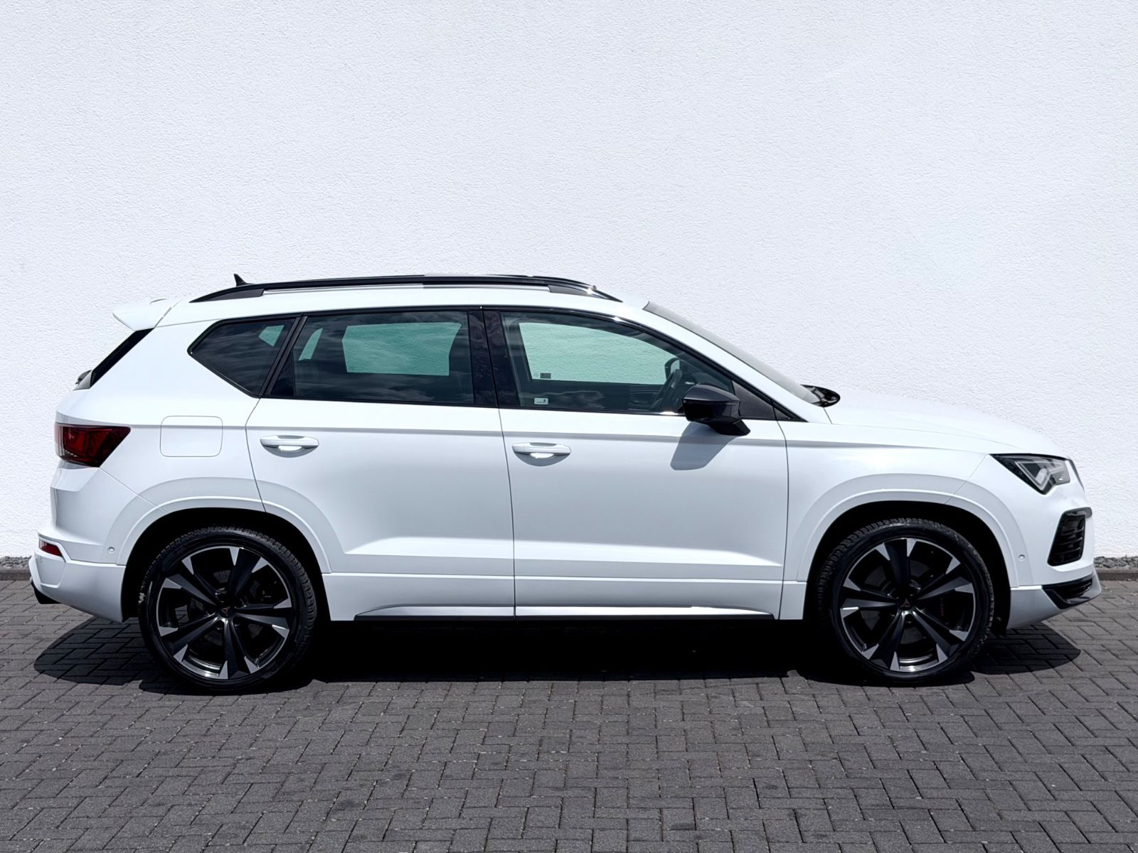 Bild 4 von 19 - Cupra Ateca - Gebrauchtwagen von Automobile Trier Cupra Ateca 2.0 TSI DSG 4Drive, PANO, ACC, LHZ, 360°CAM