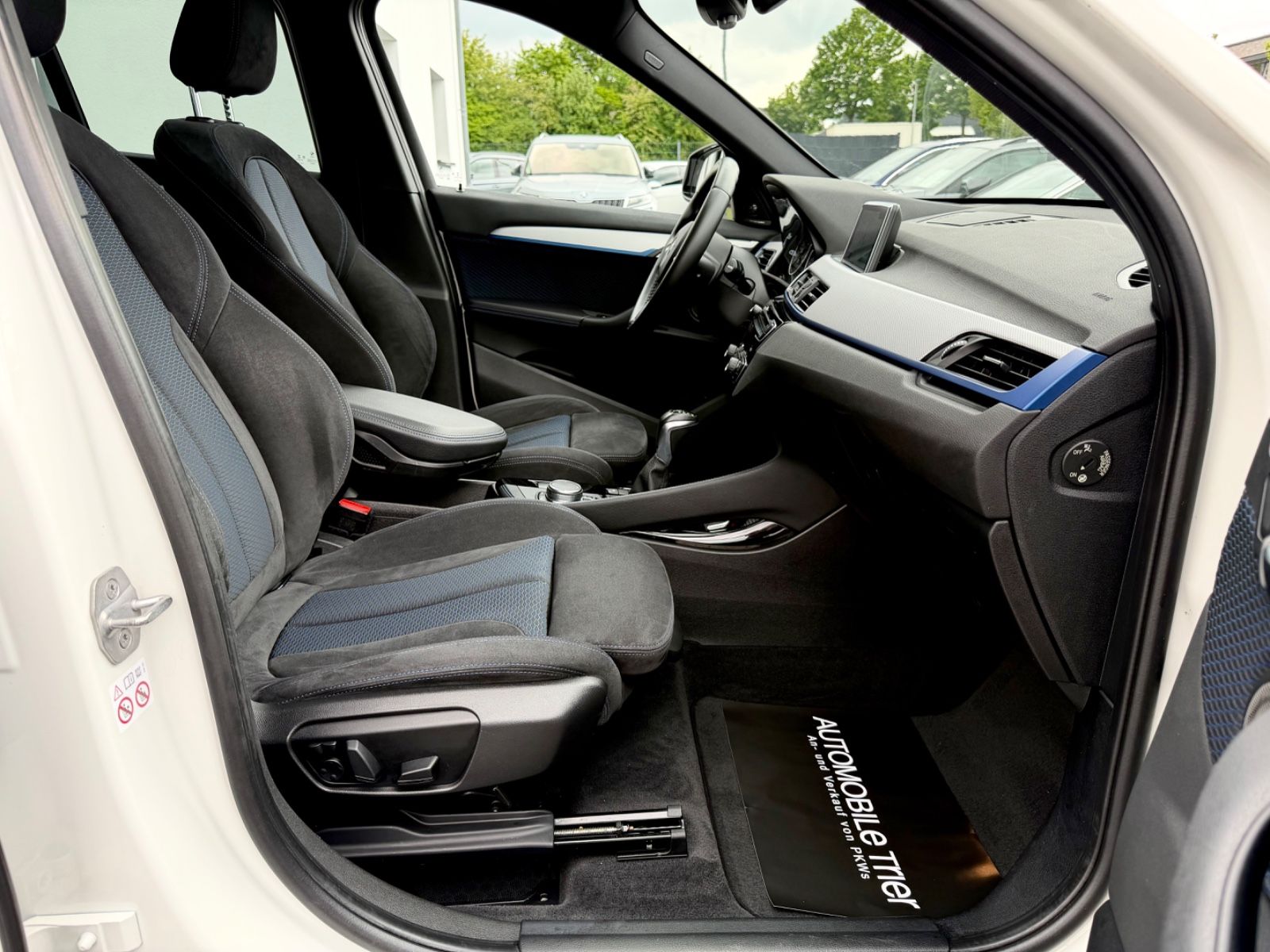 Bild 13 von 19 - BMW X1 - Gebrauchtwagen von Automobile Trier BMW X1 xDrive 25 i M Sport Paket, NAVI, LED, PANO, AHK