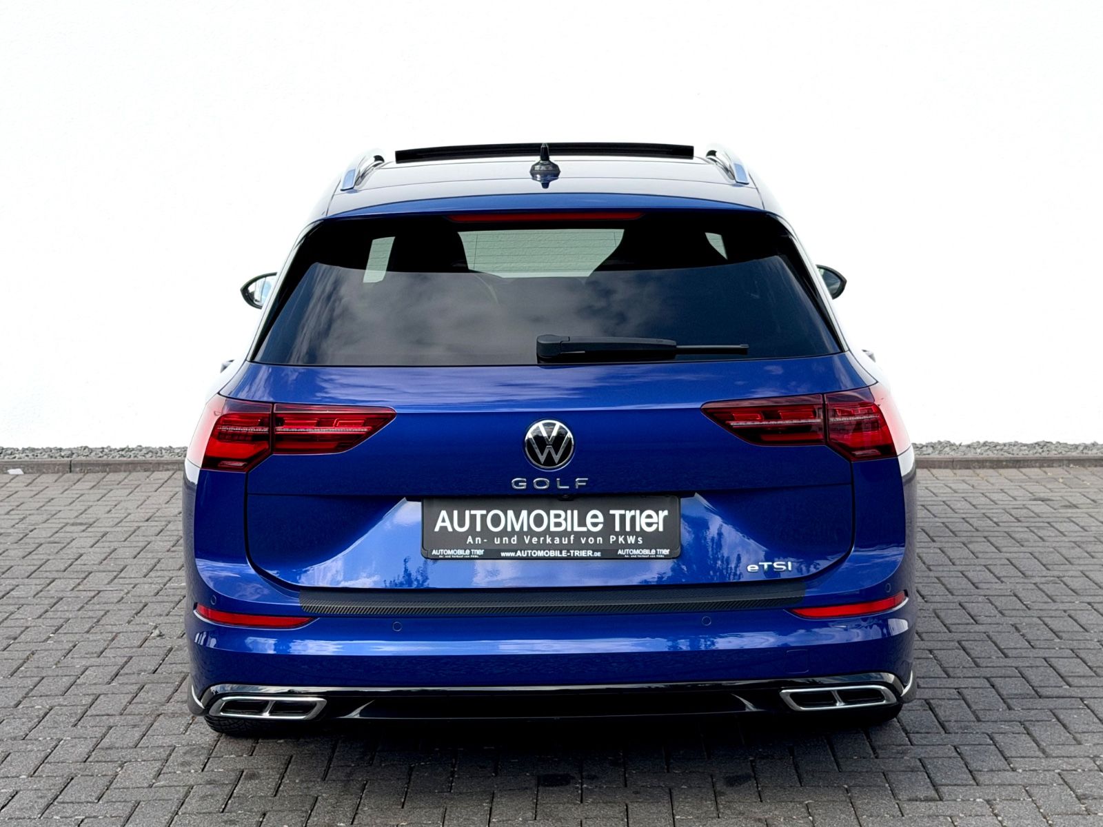Bild 6 von 22 - Volkswagen Golf - Gebrauchtwagen von Automobile Trier Volkswagen Golf 8 R Line 1.5 eTSI DSG, LED, ACC, AHK, CAM