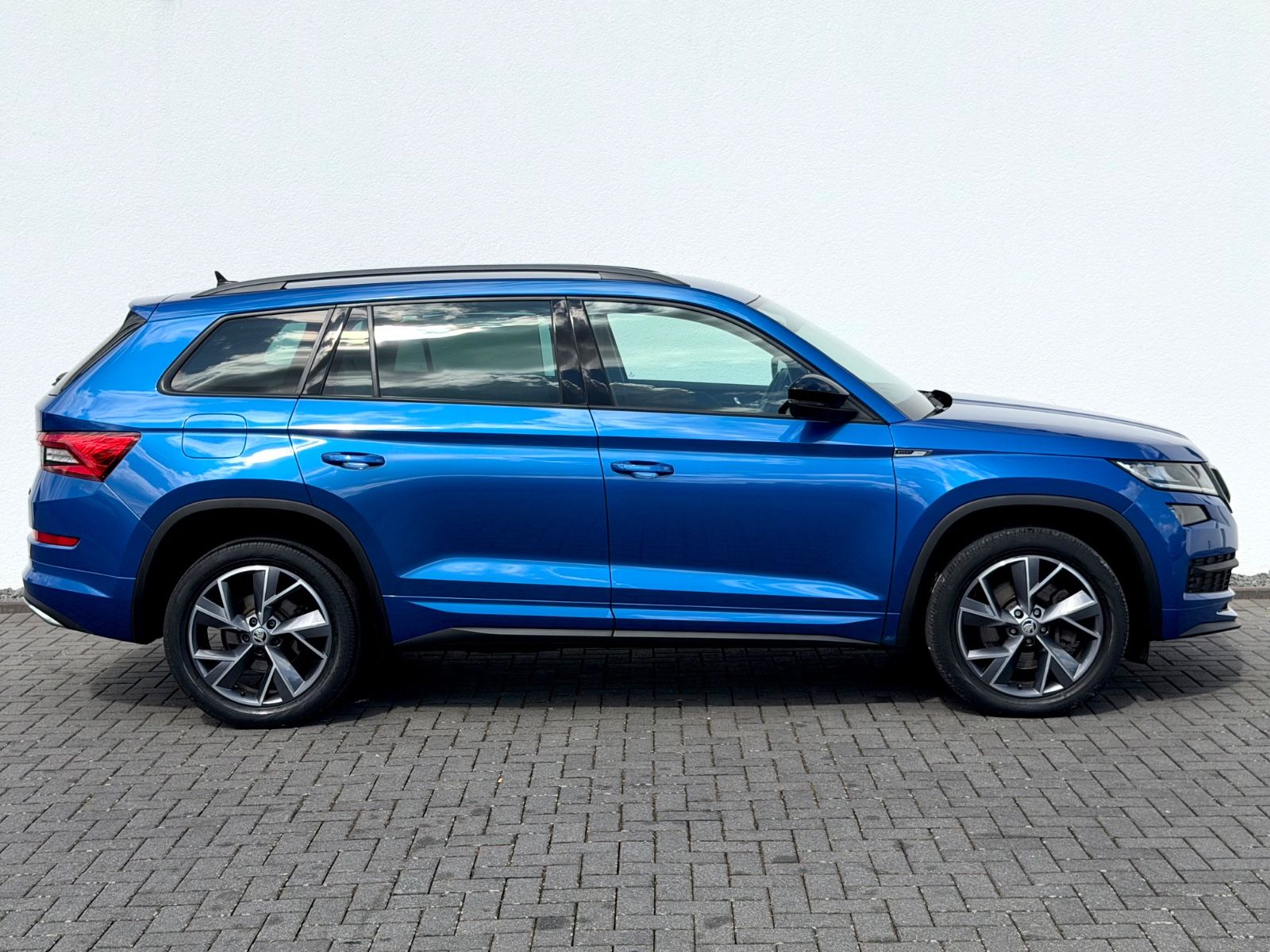 Bild 4 von 22 - Skoda Kodiaq - Gebrauchtwagen von Automobile Trier Skoda Kodiaq Sportline 2.0 TDI DSG 4×4, 7.SITZER