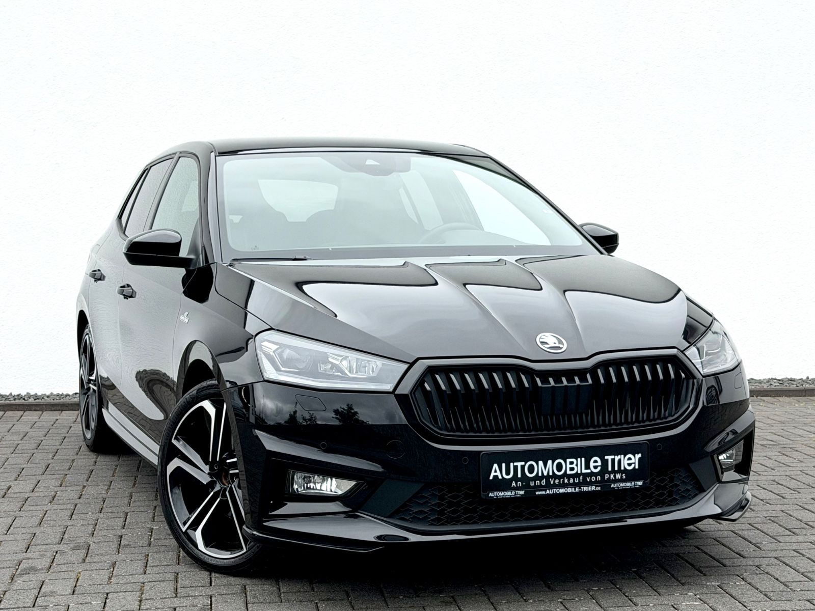 Bild 3 von 20 - Skoda Fabia - Gebrauchtwagen von Automobile Trier Skoda Fabia Monte Carlo 1.5 TSI DSG, LED, ACC, PANO, CAM