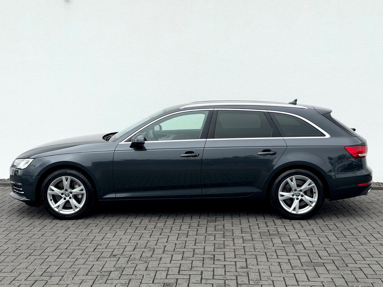 Bild 7 von 13 - Audi A4 - Gebrauchtwagen von Automobile Trier Audi A4 Avant sport 2.0 TFSI, NAVI, LED, AHK, GARANTIE
