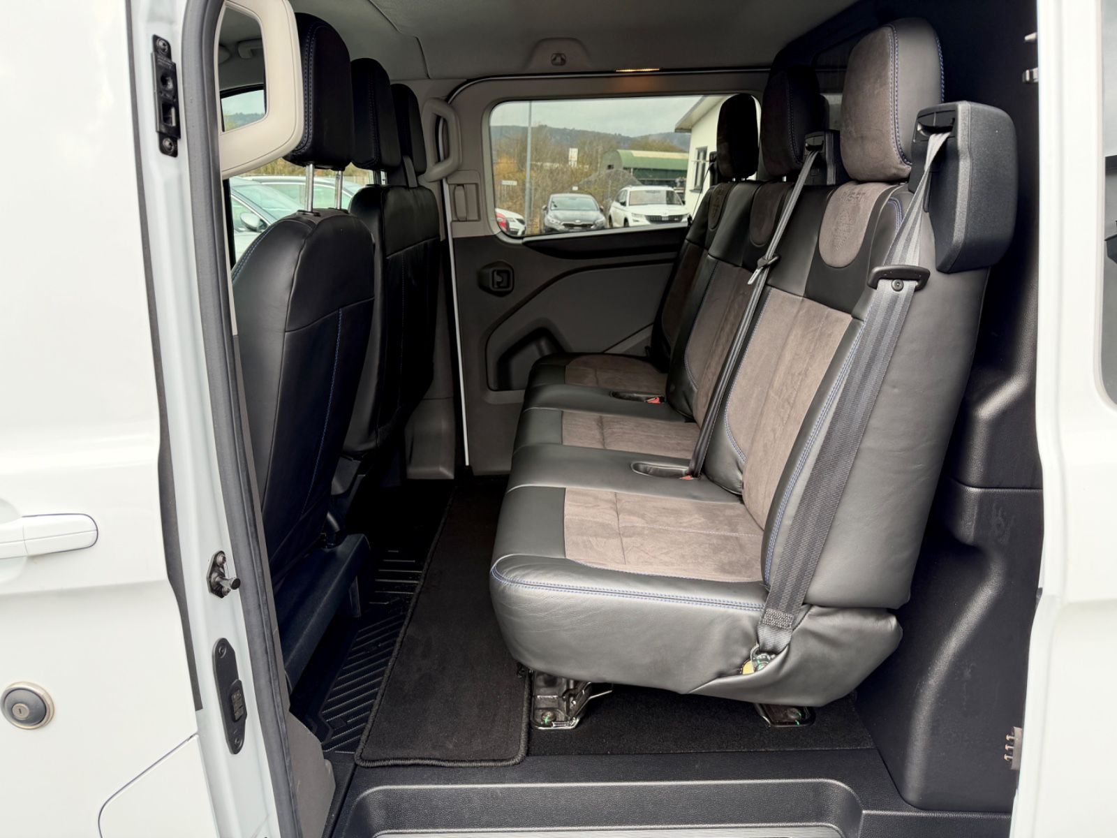 Bild 13 von 15 - Ford Transit - Gebrauchtwagen von Automobile Trier Ford Transit, Tourneo Custom Titanium MS-RT