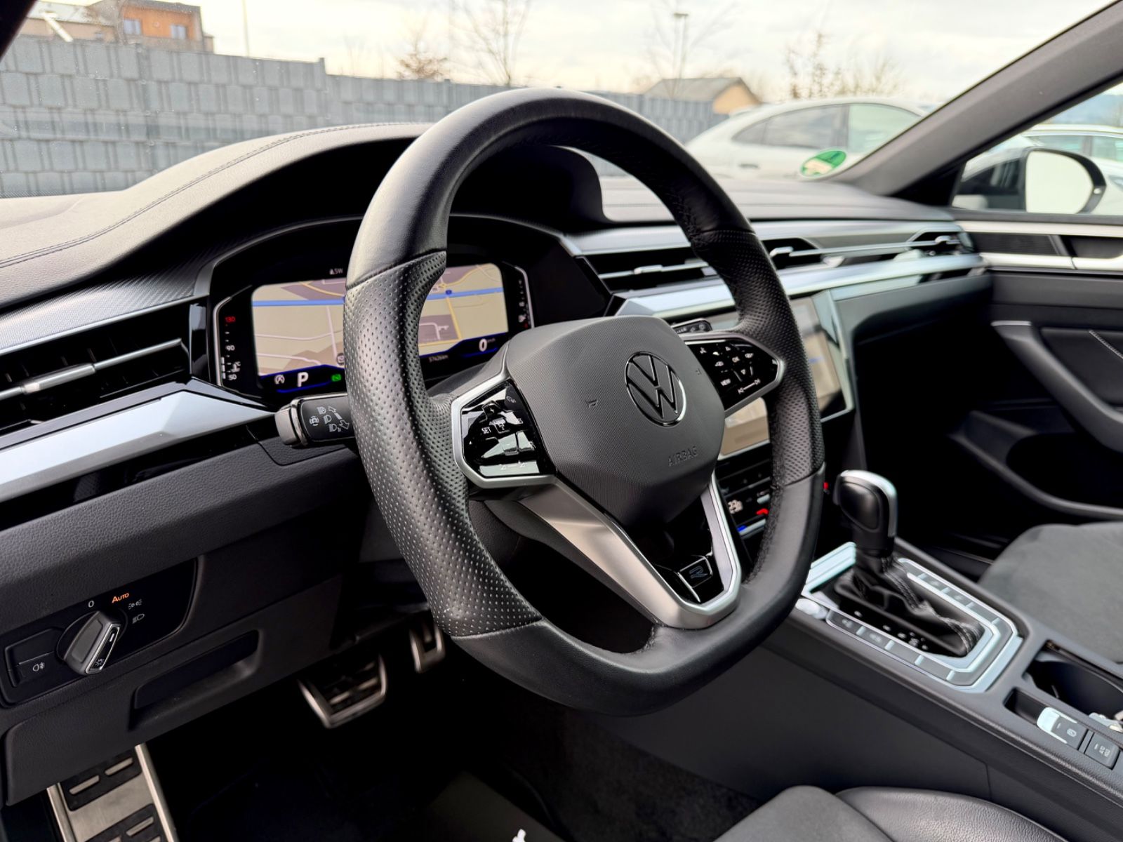 Bild 12 von 15 - Volkswagen Arteon - Gebrauchtwagen von Automobile Trier Volkswagen Shooting Brake 2.0 TSI DSG R line, NAVI, LED, ACC