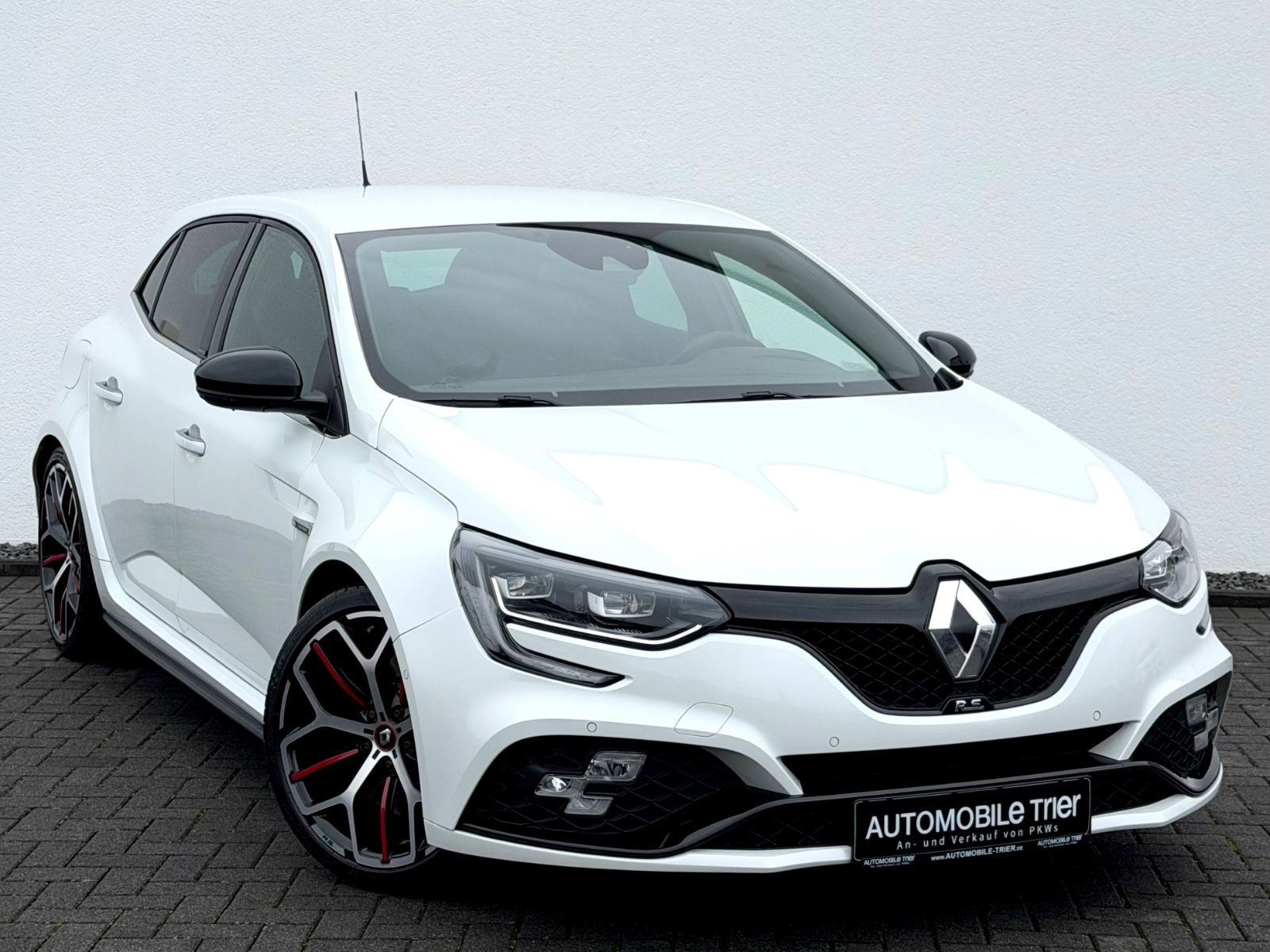 Bild 13 von 15 - Renault Megane - Gebrauchtwagen von Automobile Trier Renault Megane 300 RS Trophy, NAVI, LED, ACC, CAM, GARANTIE