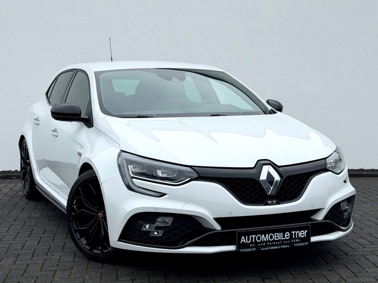 Bild 3 von 16 - Renault Megane - Gebrauchtwagen von Automobile Trier Renault Megane 300 RS Trophy , NAVI, LED, ACC, CAM, GARANTIE