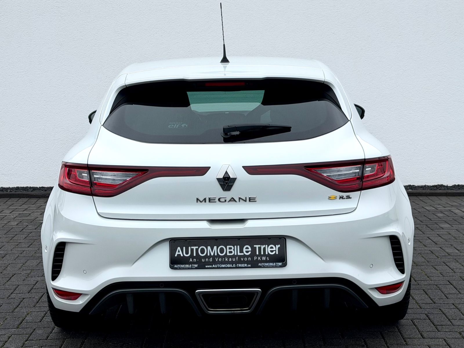 Bild 6 von 16 - Renault Megane - Gebrauchtwagen von Automobile Trier Renault Megane 300 RS Trophy , NAVI, LED, ACC, CAM, GARANTIE