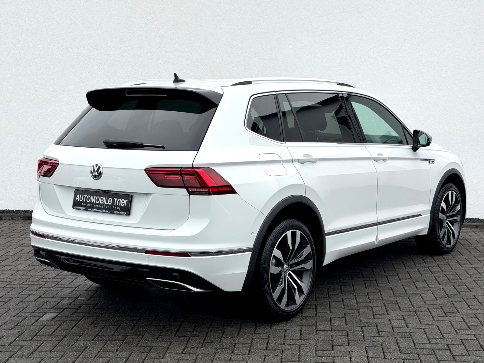 Bild 5 von 15 - Volkswagen Tiguan Allspace - Gebrauchtwagen von Automobile Trier Volkswagen Tiguan Allspace 3 x R Line 2.0 TSI DSG 4Motion
