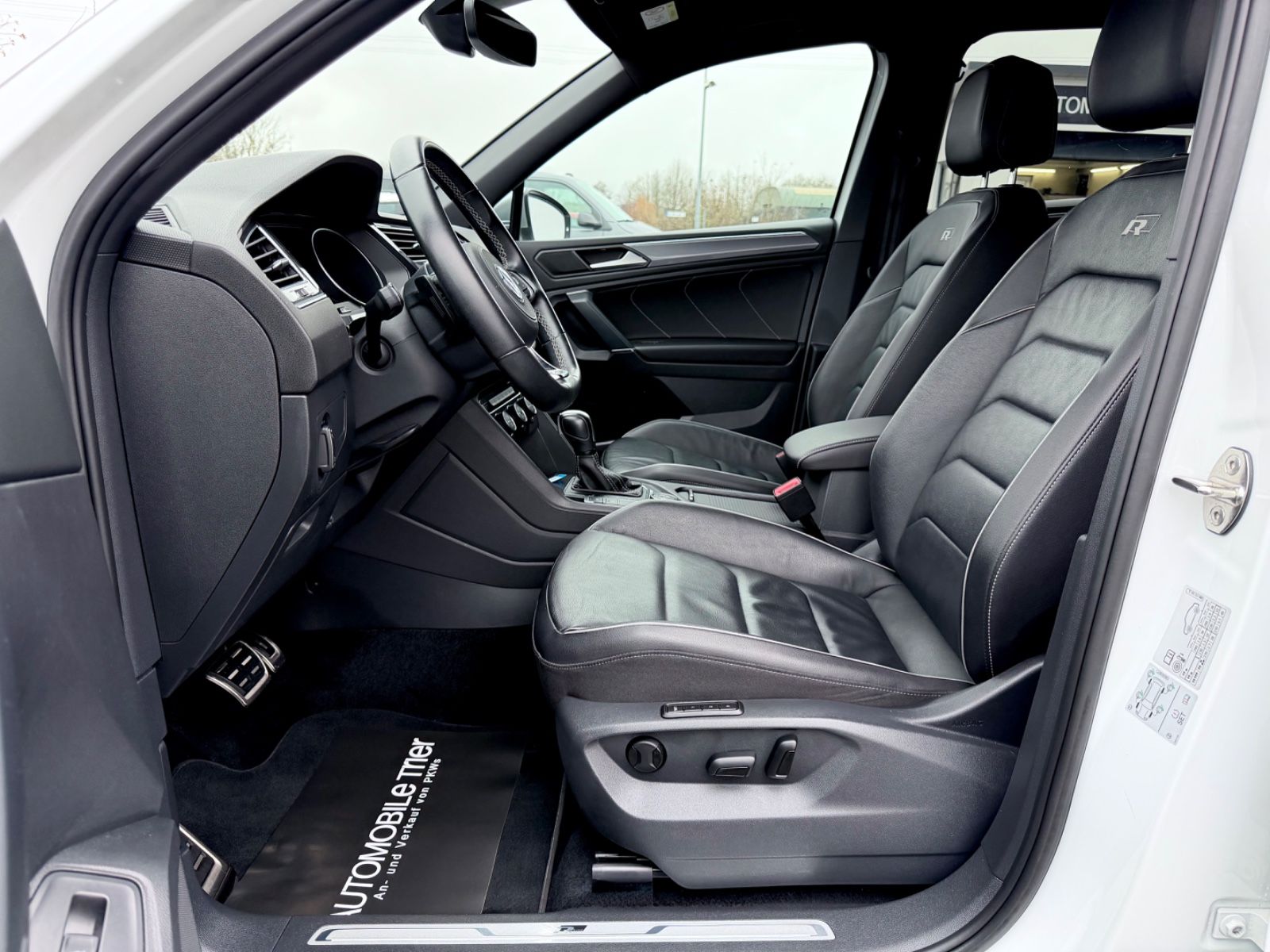 Bild 9 von 15 - Volkswagen Tiguan Allspace - Gebrauchtwagen von Automobile Trier Volkswagen Tiguan Allspace 3 x R Line 2.0 TSI DSG 4Motion