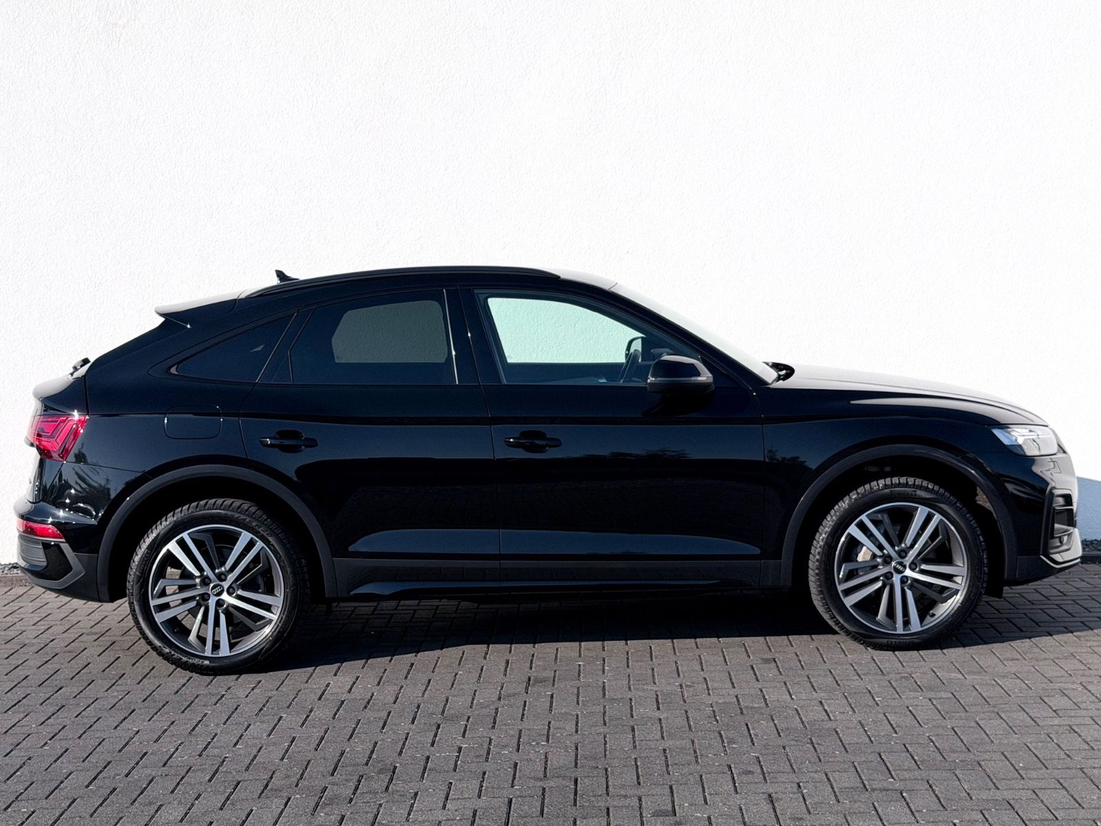 Bild 4 von 19 - Audi Q5 - Gebrauchtwagen von Automobile Trier Audi Q5 Sportback 50 TFSI e quattro S line, ACC, CAM
