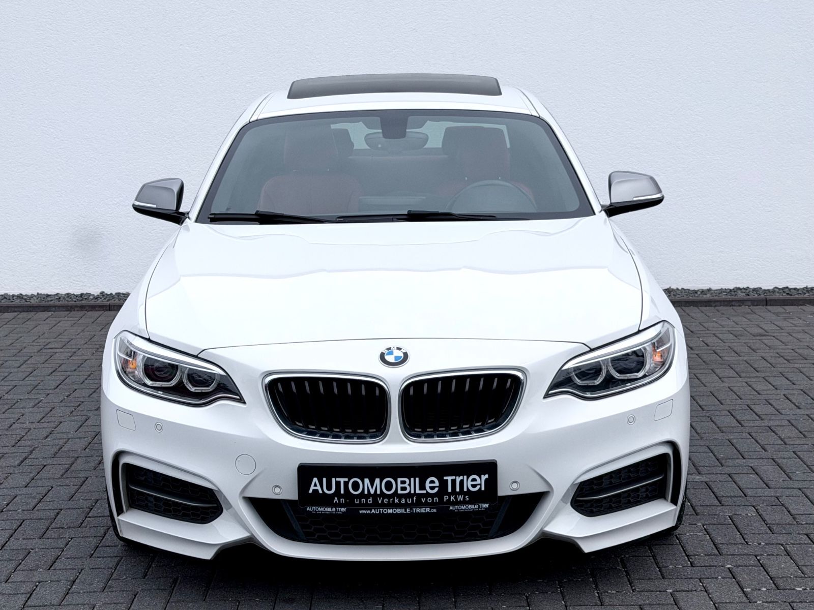 Bild 2 von 17 - BMW M235 - Gebrauchtwagen von Automobile Trier BMW M235 i, NAVI, LED, CAM, H&K, 1.HAND, GARANTIE
