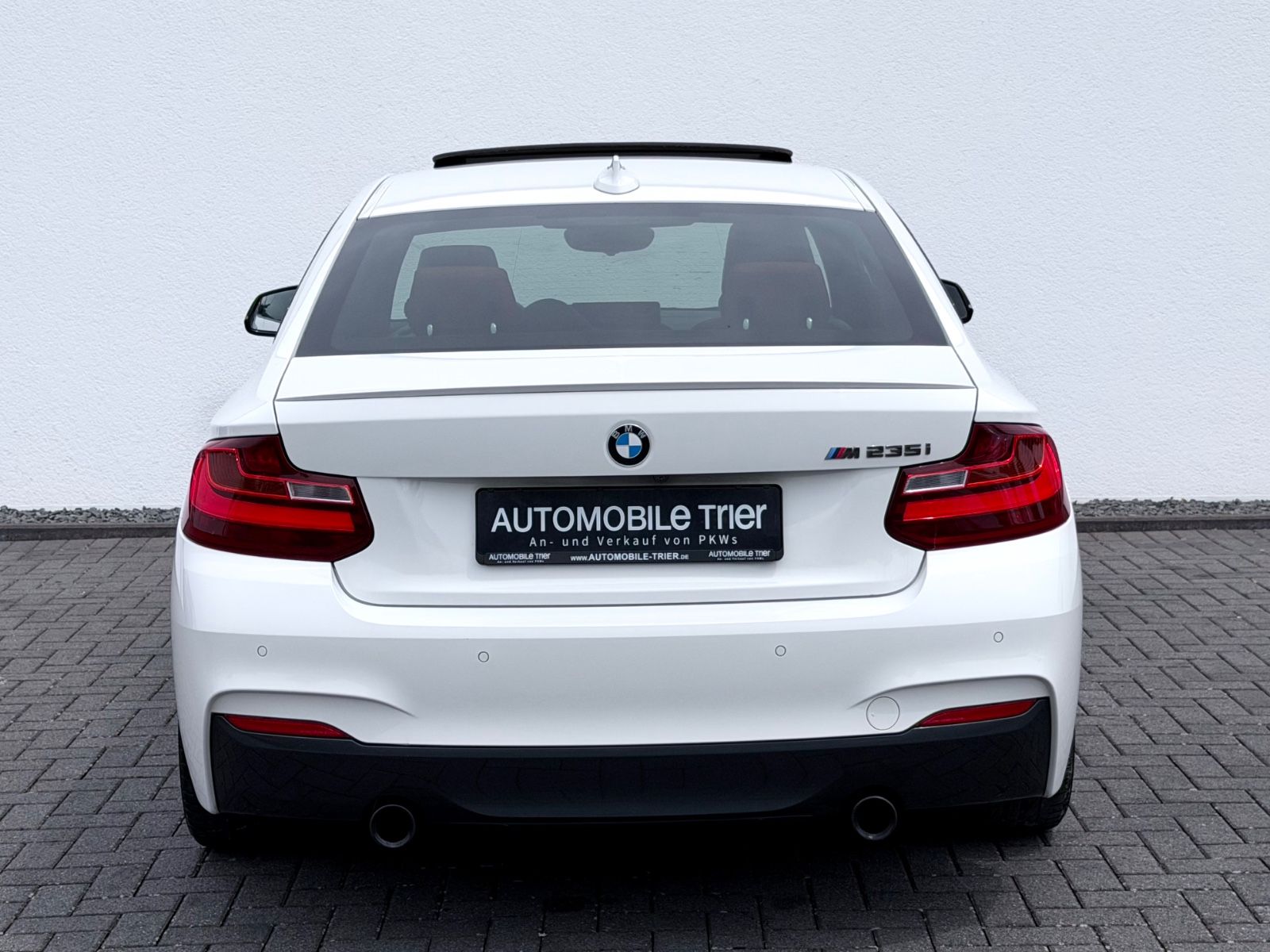 Bild 6 von 17 - BMW M235 - Gebrauchtwagen von Automobile Trier BMW M235 i, NAVI, LED, CAM, H&K, 1.HAND, GARANTIE