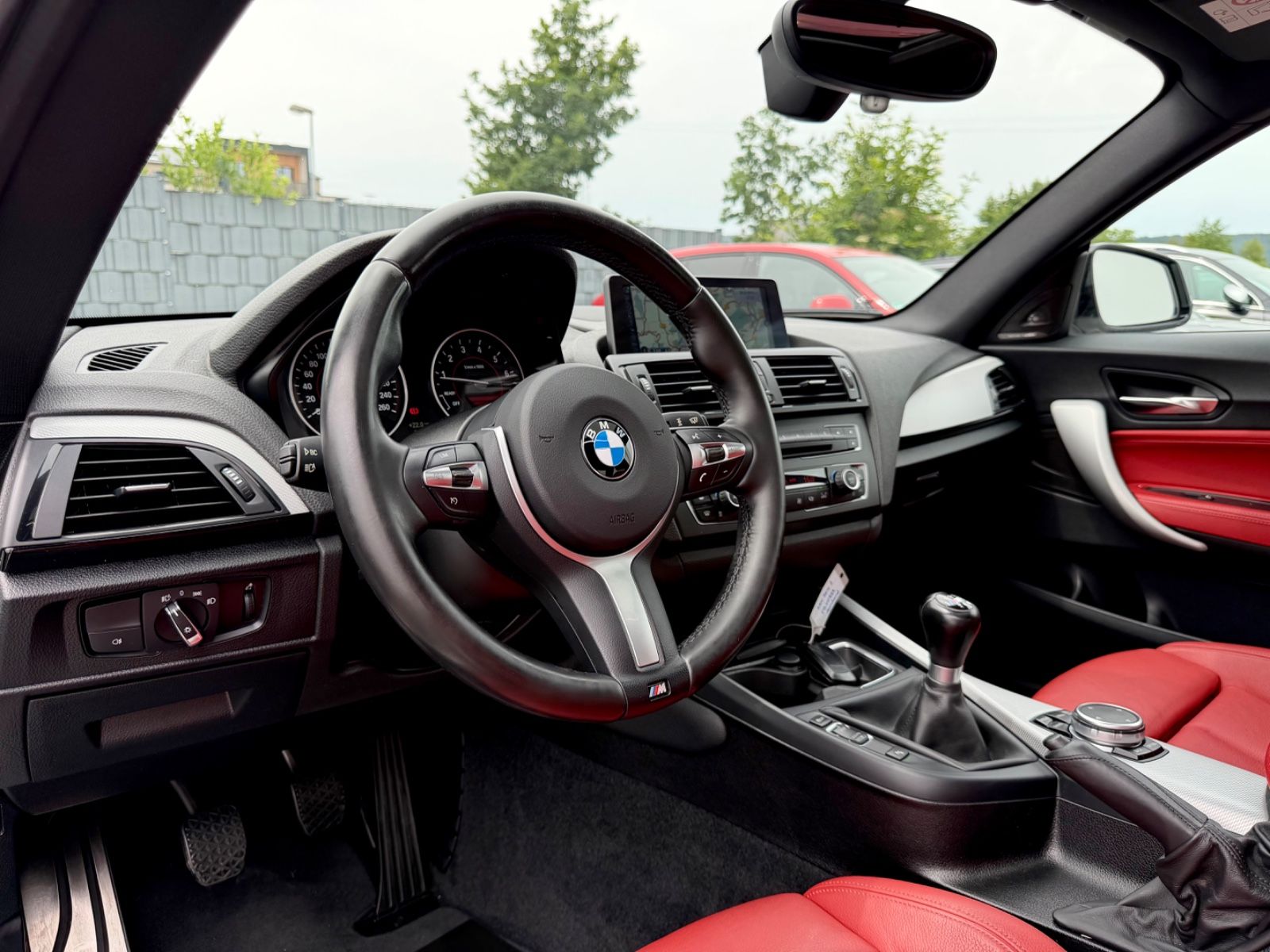 Bild 10 von 17 - BMW M235 - Gebrauchtwagen von Automobile Trier BMW M235 i, NAVI, LED, CAM, H&K, 1.HAND, GARANTIE
