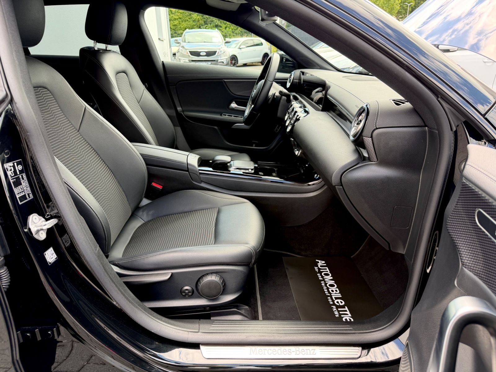 Bild 12 von 23 - Mercedes-Benz CLA 180 - Gebrauchtwagen von Automobile Trier Mercedes-Benz CLA 180 Shooting Brake, NAVI, LED, CAM, GARANTIE