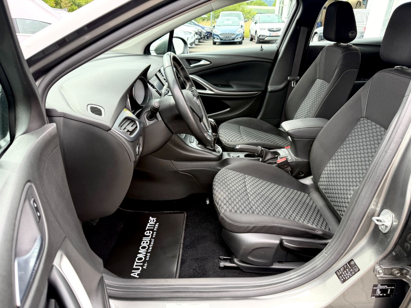Bild 9 von 25 - Opel Astra - Gebrauchtwagen von Automobile Trier Opel Astra K Edition , Garantie, AppleCarplay, Klima, SHZ