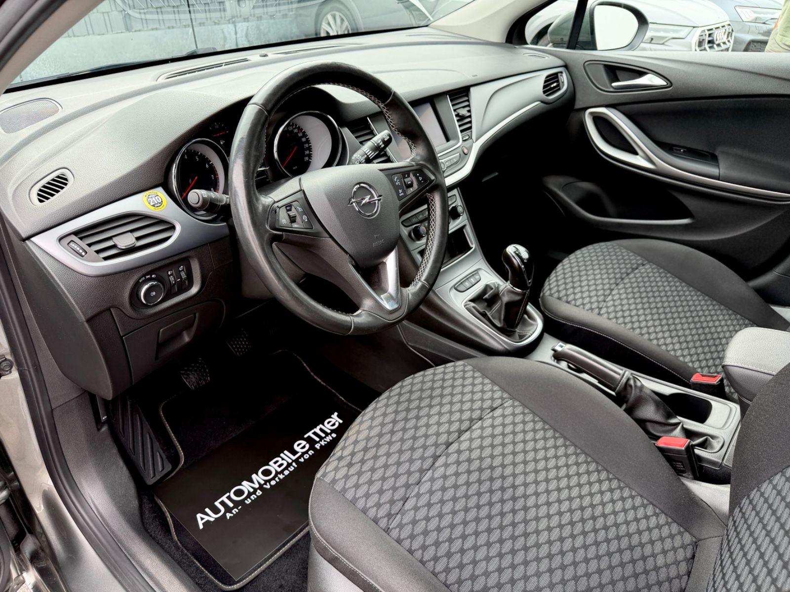 Bild 17 von 25 - Opel Astra - Gebrauchtwagen von Automobile Trier Opel Astra K Edition , Garantie, AppleCarplay, Klima, SHZ