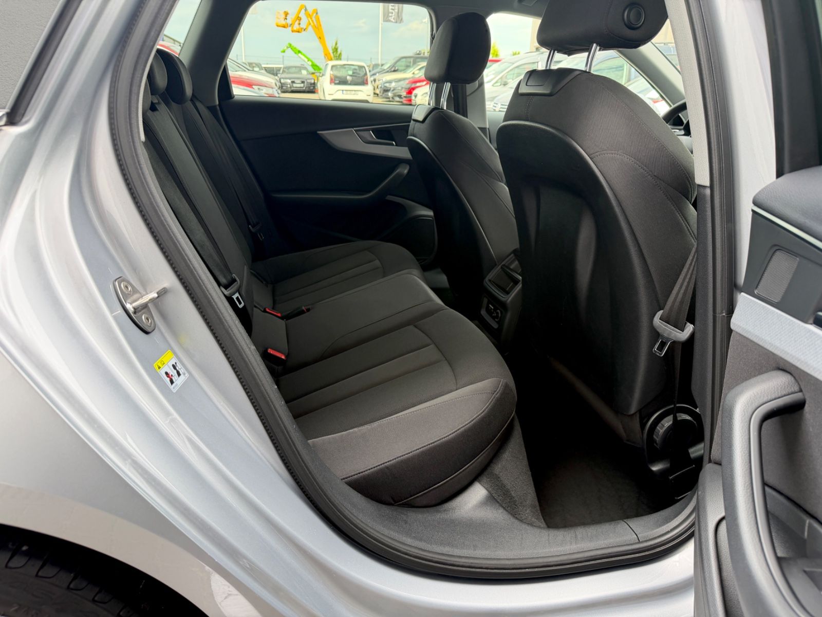 Bild 13 von 31 - Audi A4 - Gebrauchtwagen von Automobile Trier Audi A4 Avant 2.0 TDI S Line Sportpaket , NAVI, AHK